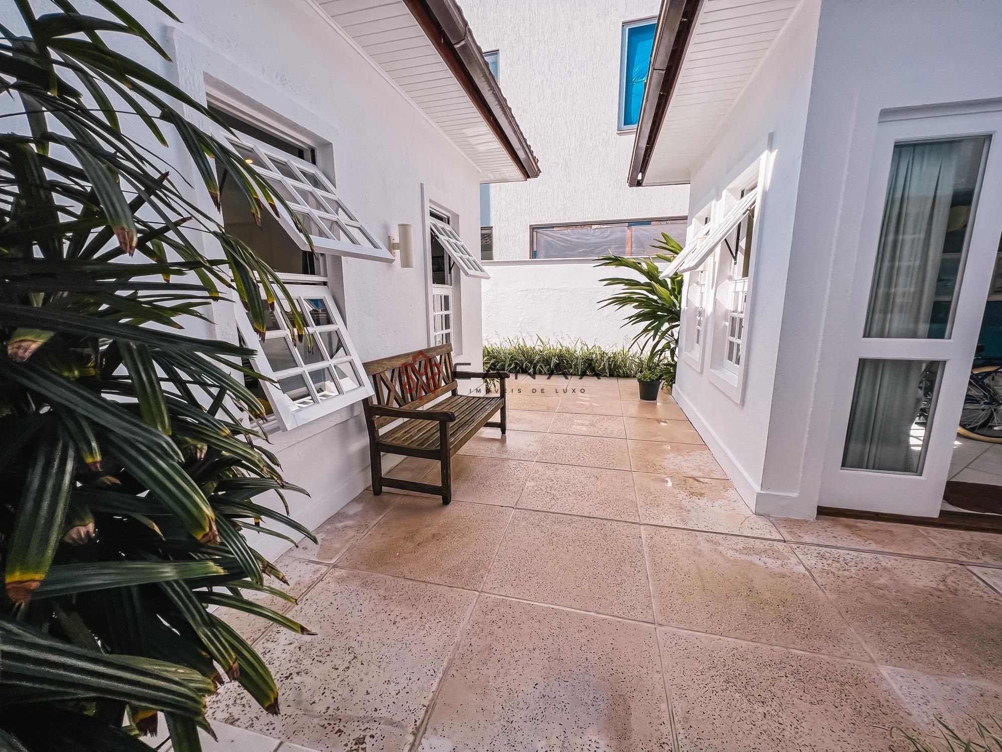 Casa de Condomínio à venda com 6 quartos, 400m² - Foto 30
