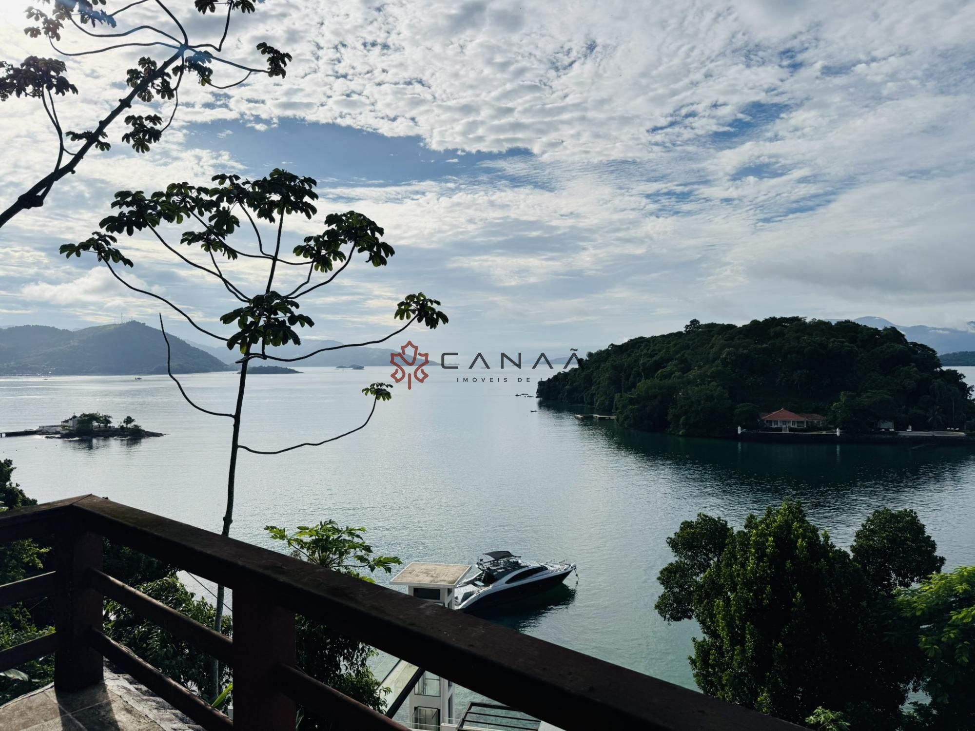 Casa à venda com 2 quartos, 333m² - Foto 1