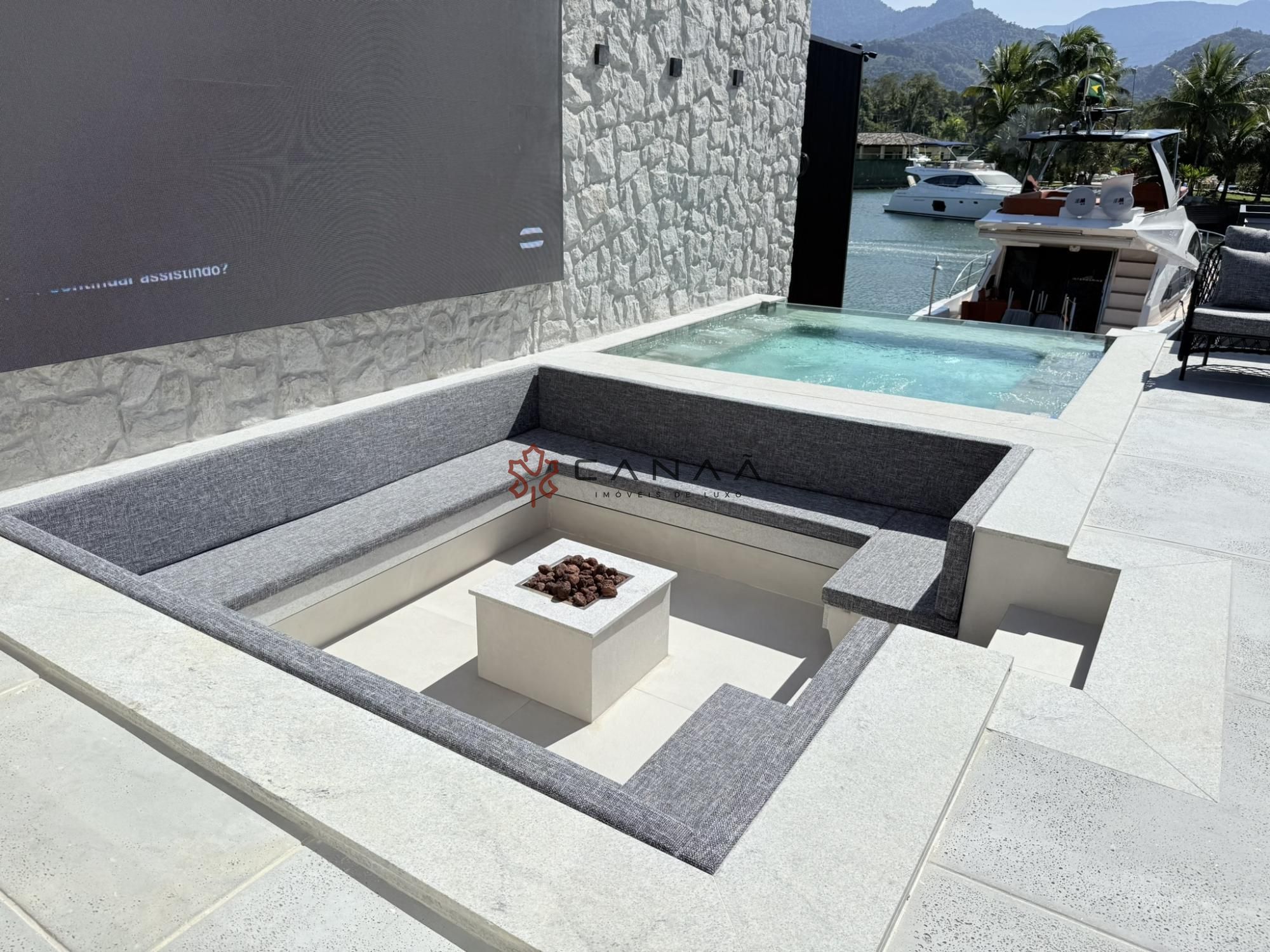 Casa de Condomínio à venda com 6 quartos, 970m² - Foto 16