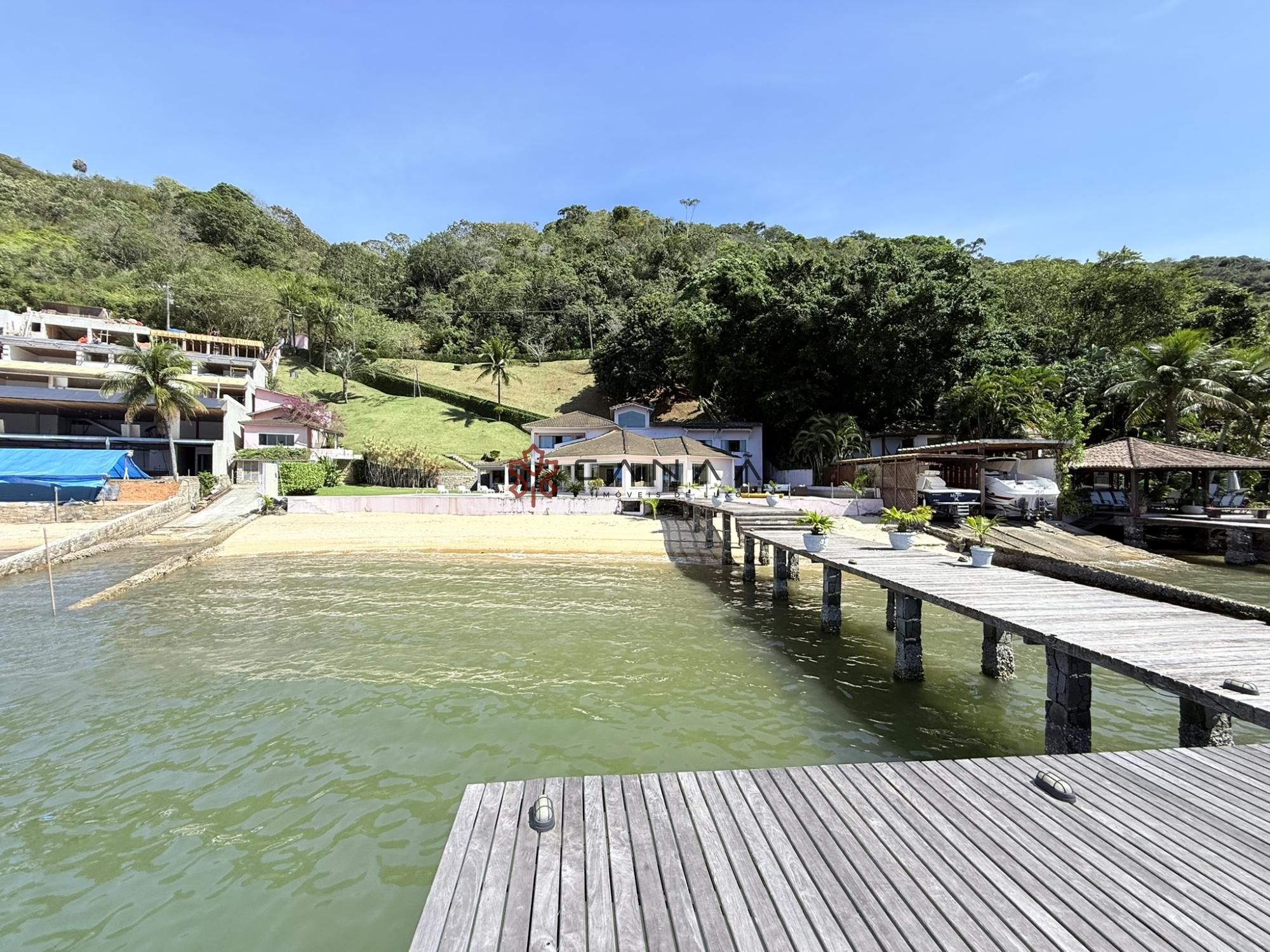 Casa de Condomínio à venda com 8 quartos, 540m² - Foto 5