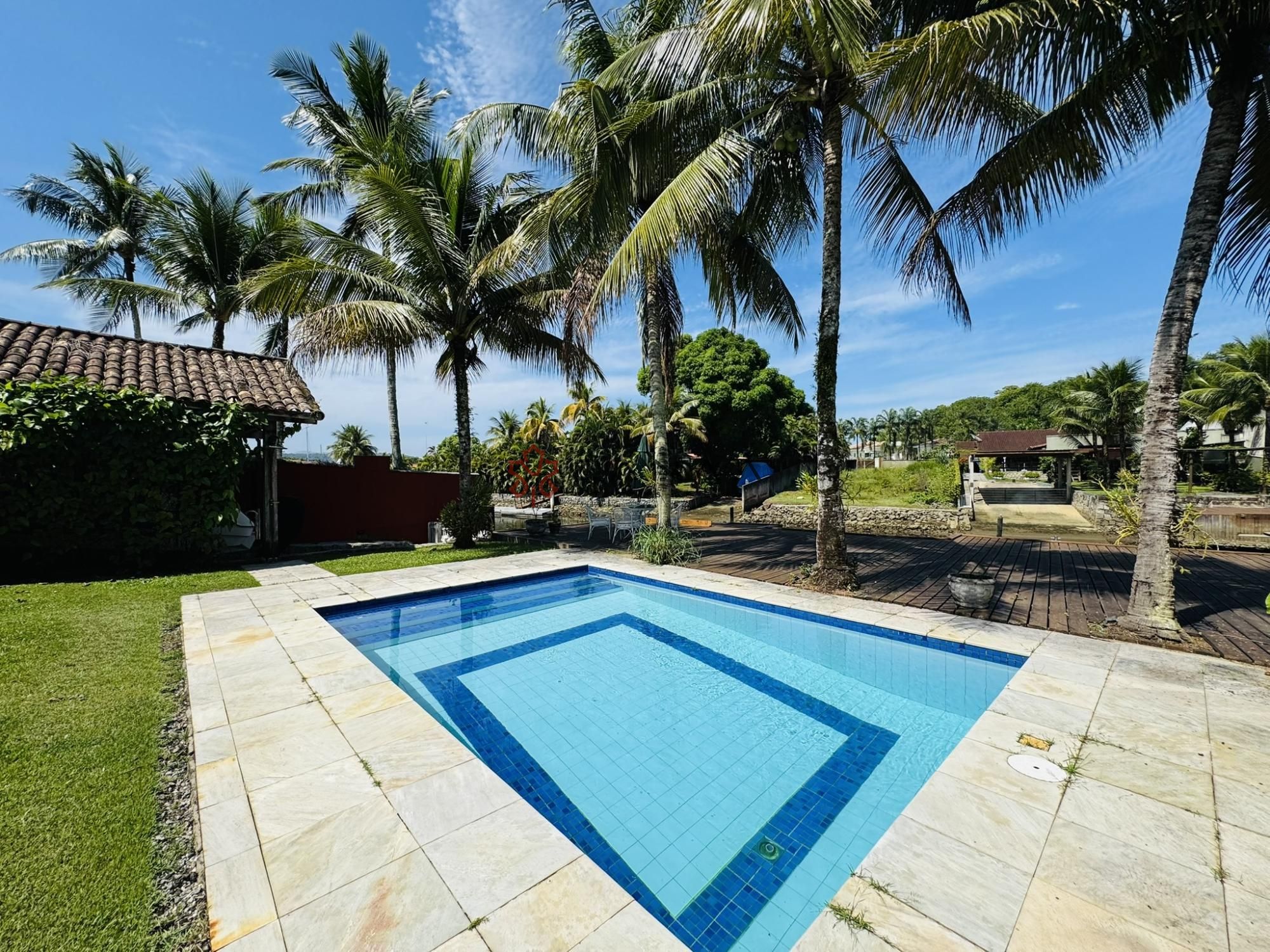 Casa de Condomínio à venda e temporada com 4 quartos, 266m² - Foto 11