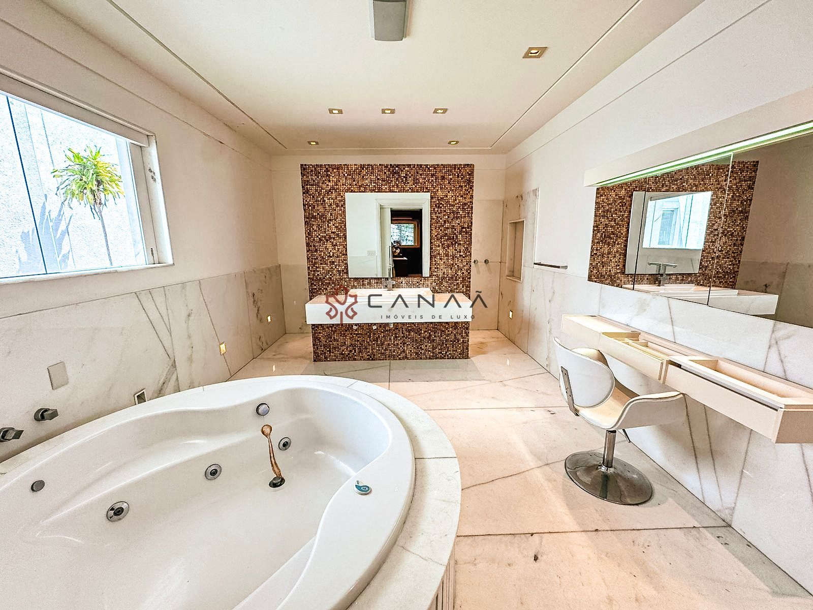 Casa de Condomínio à venda com 5 quartos, 900m² - Foto 30
