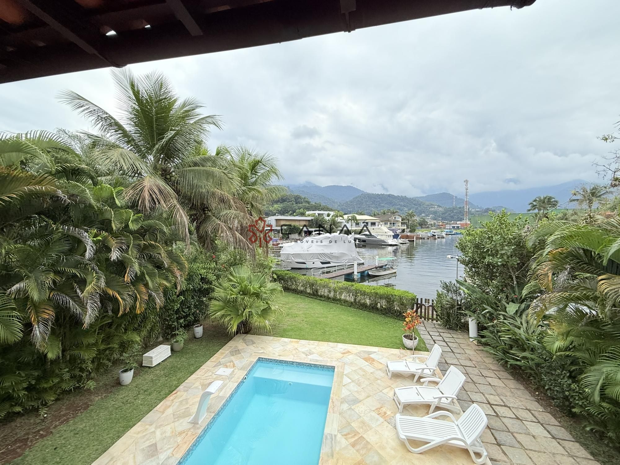 Casa de Condomínio à venda com 6 quartos, 399m² - Foto 8