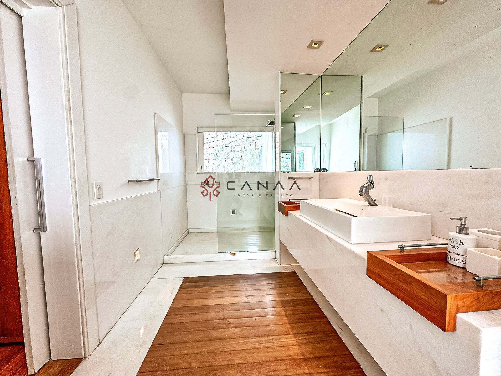 Casa de Condomínio à venda com 5 quartos, 900m² - Foto 29