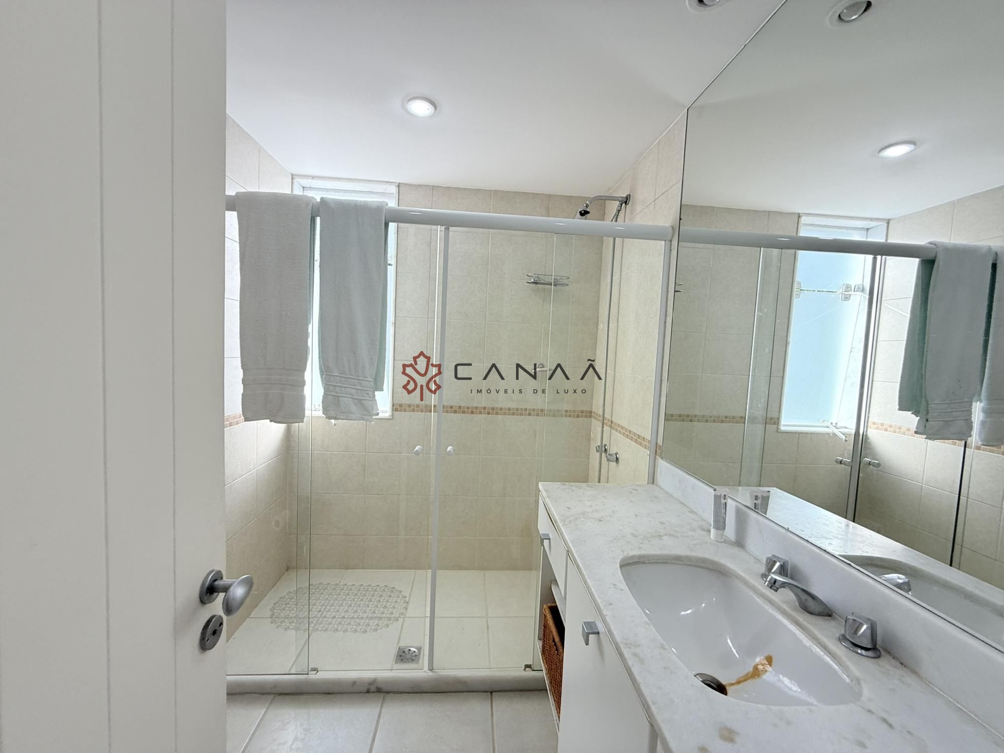 Casa de Condomínio à venda com 8 quartos, 500m² - Foto 40