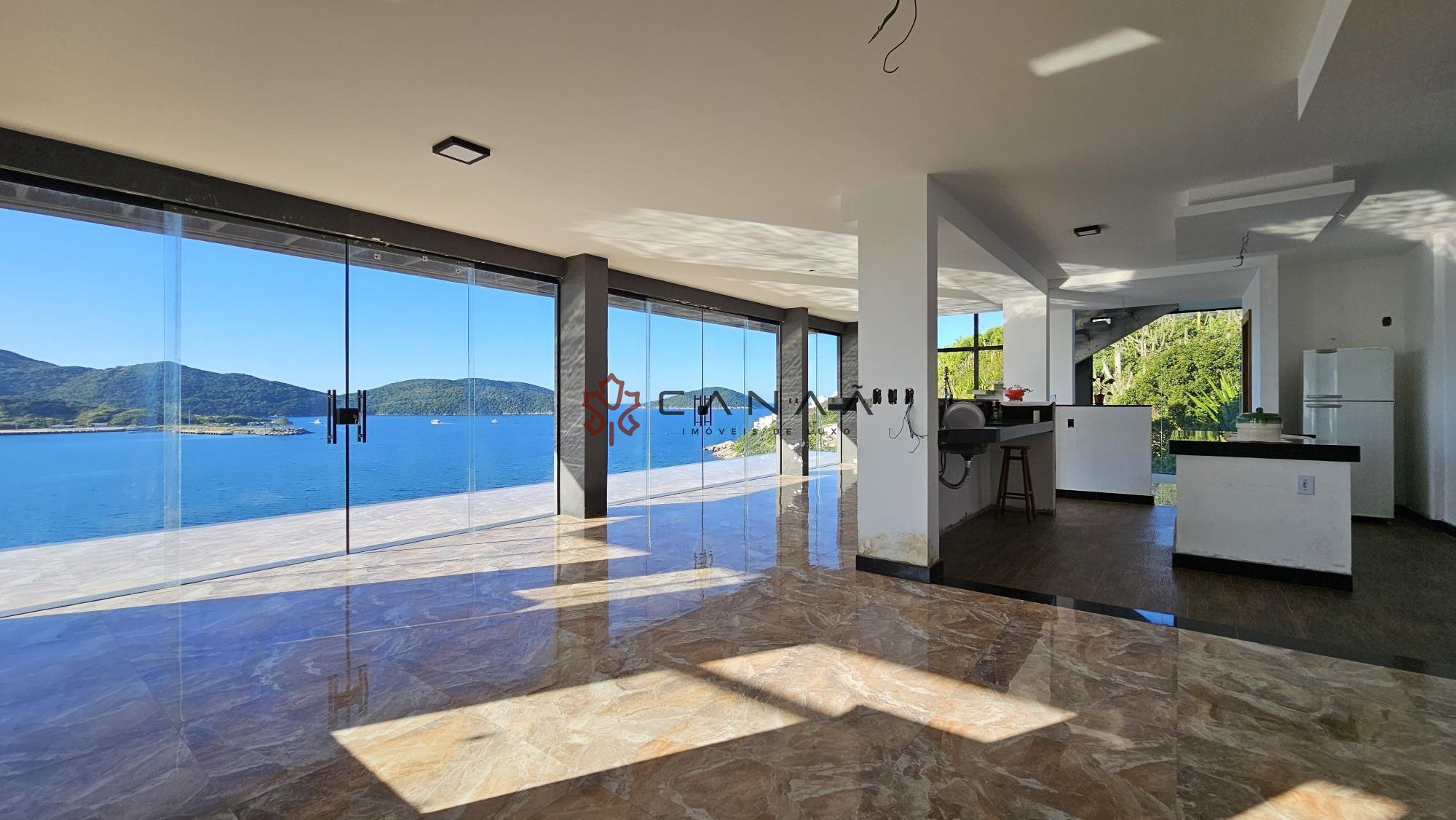 Casa à venda com 2 quartos, 400m² - Foto 17