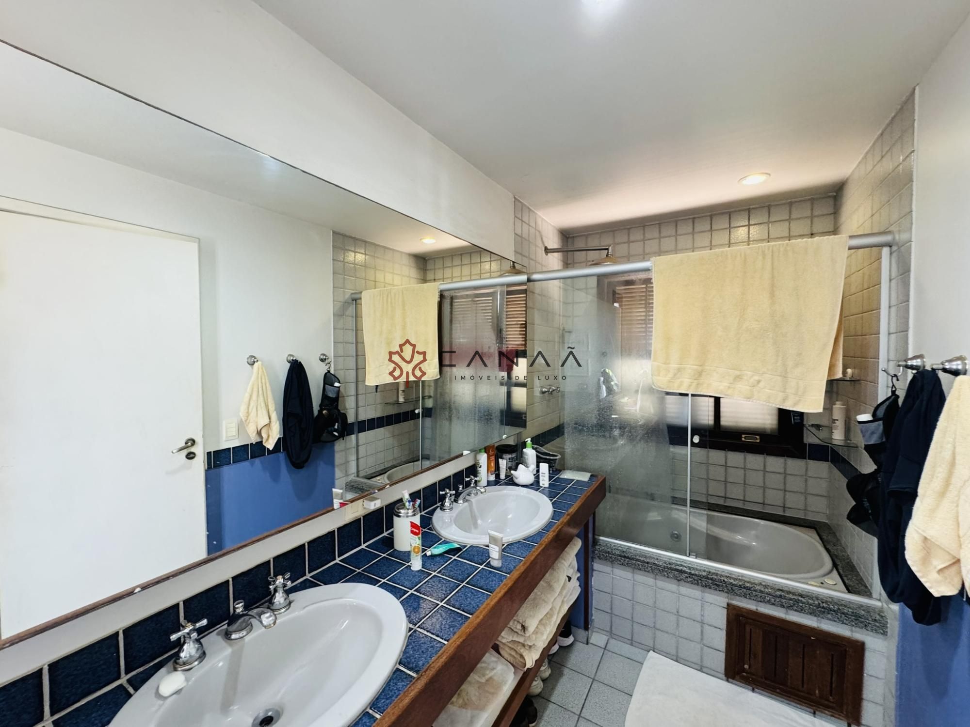 Casa de Condomínio à venda e temporada com 4 quartos, 266m² - Foto 30