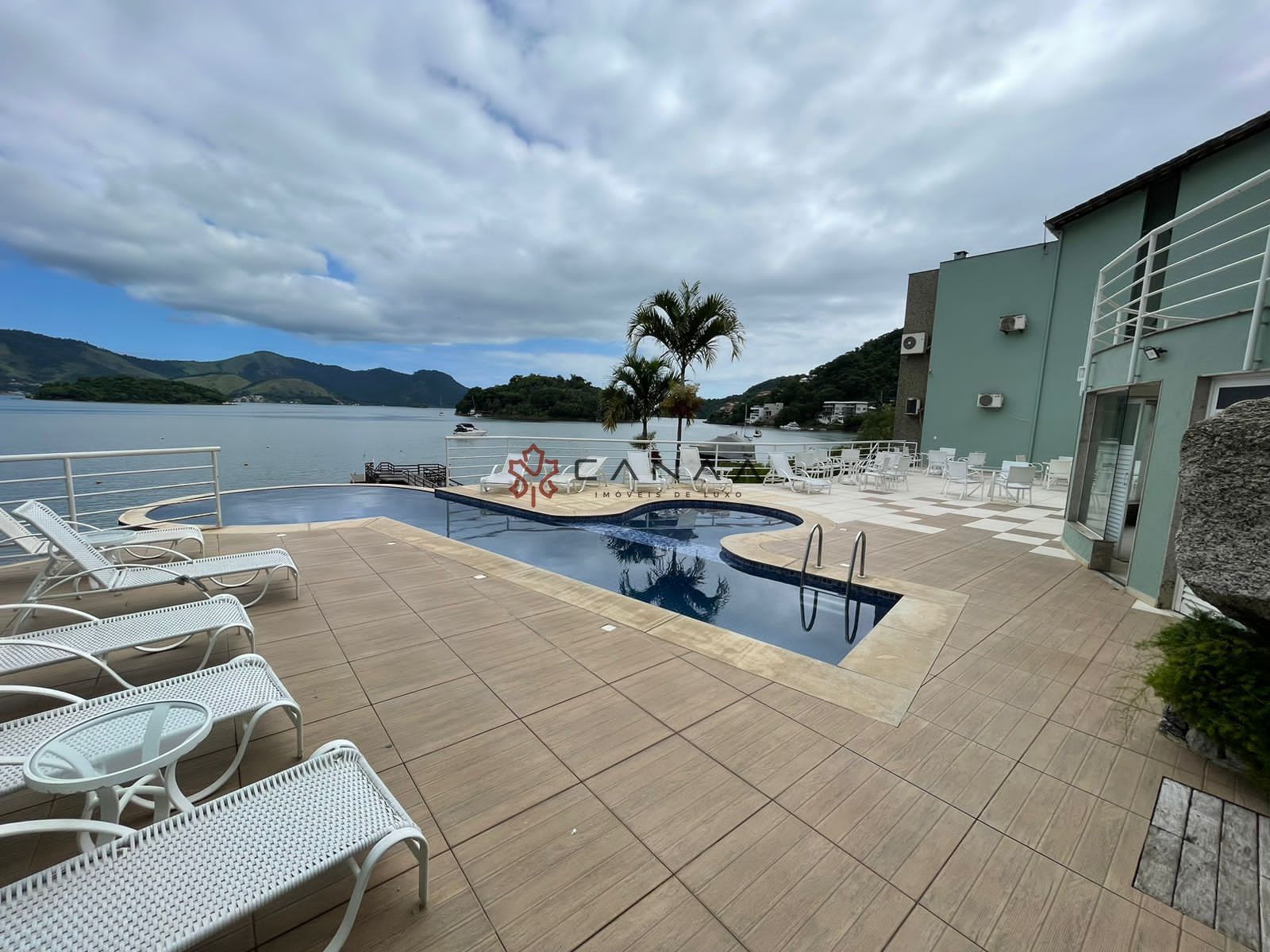 Apartamento à venda com 3 quartos, 100m² - Foto 16
