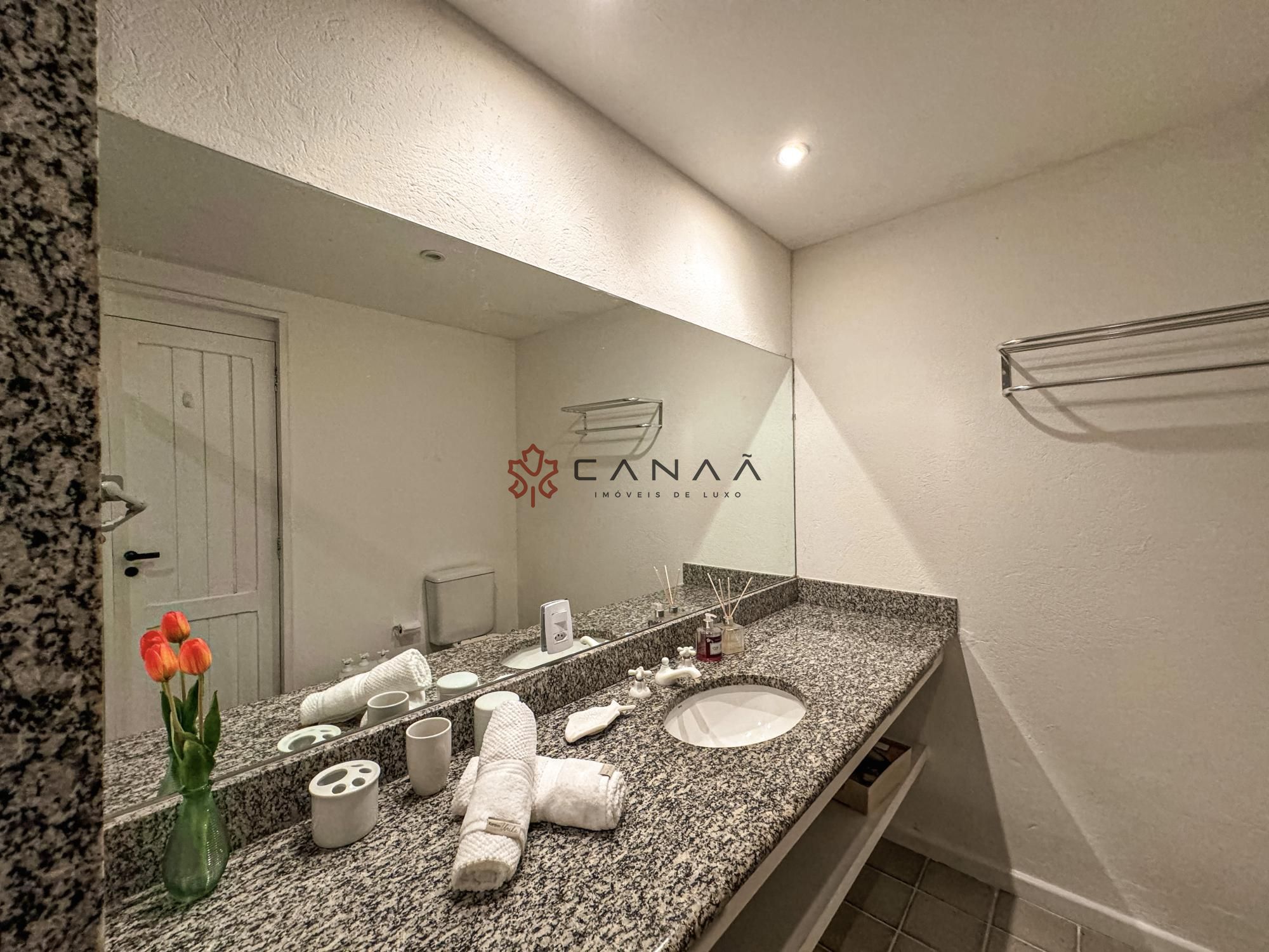 Casa de Condomínio à venda e temporada com 4 quartos, 300m² - Foto 37