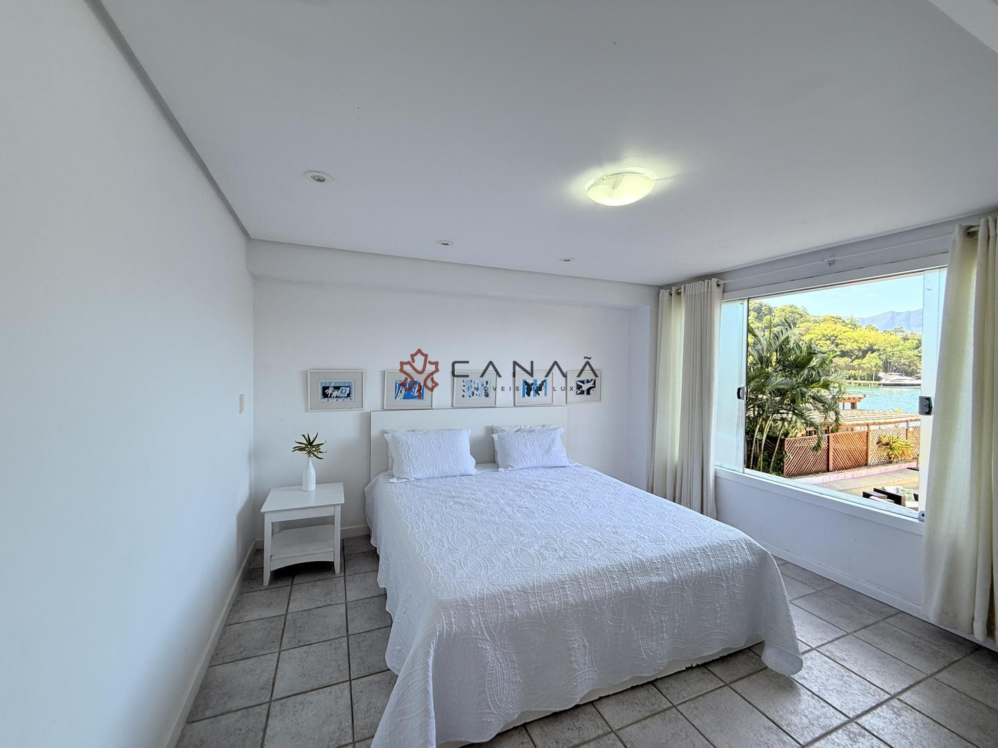 Casa de Condomínio à venda com 8 quartos, 540m² - Foto 43