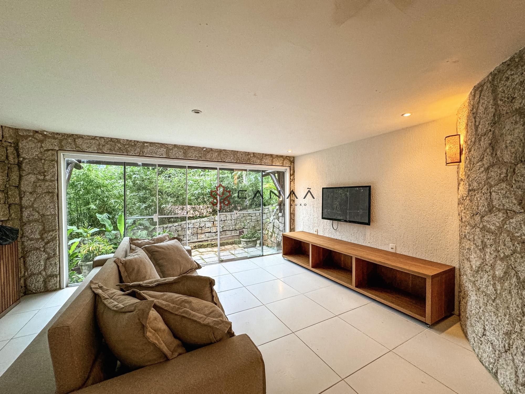 Casa de Condomínio à venda e temporada com 4 quartos, 300m² - Foto 39