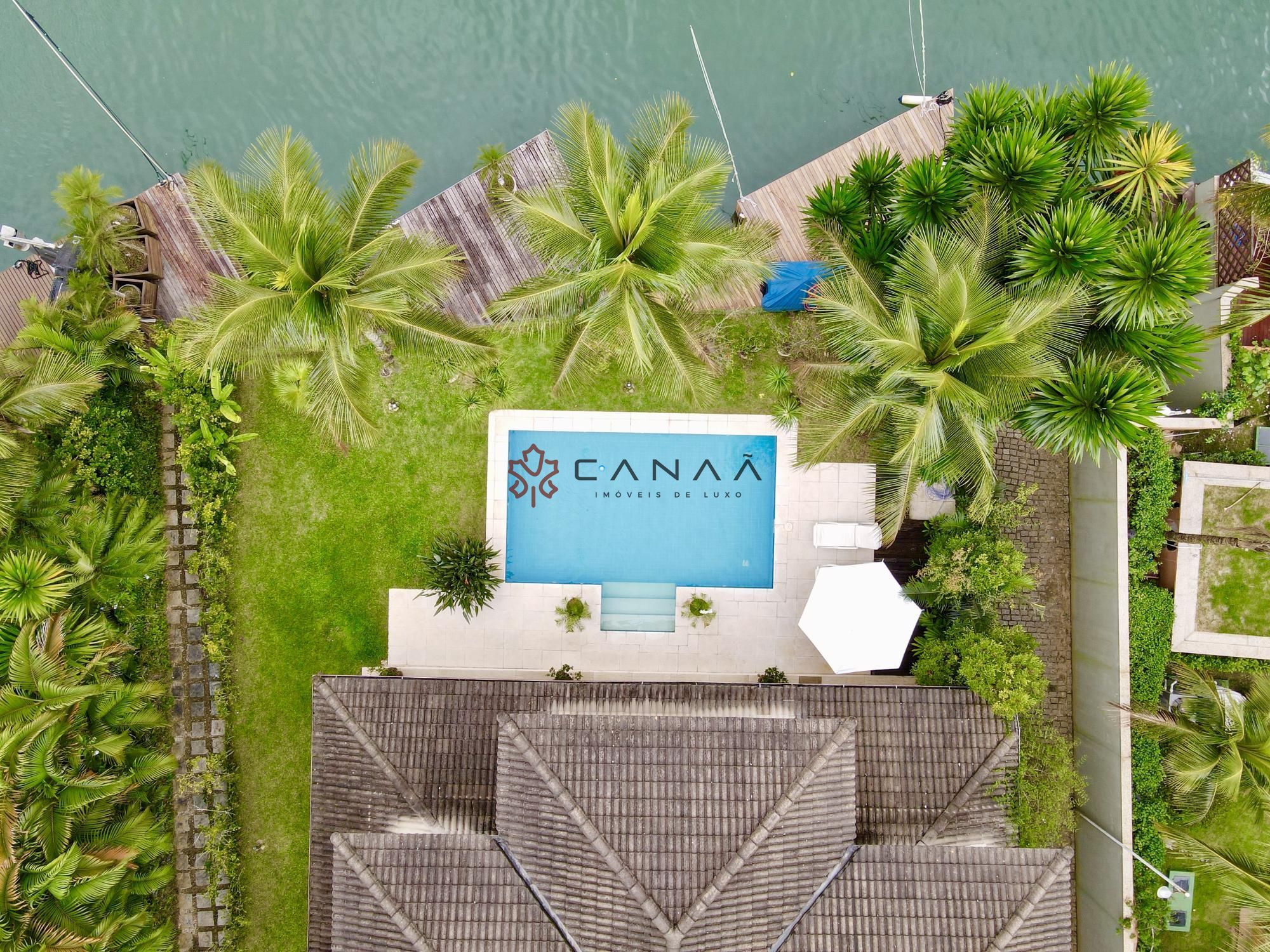 Casa de Condomínio à venda com 6 quartos, 400m² - Foto 45