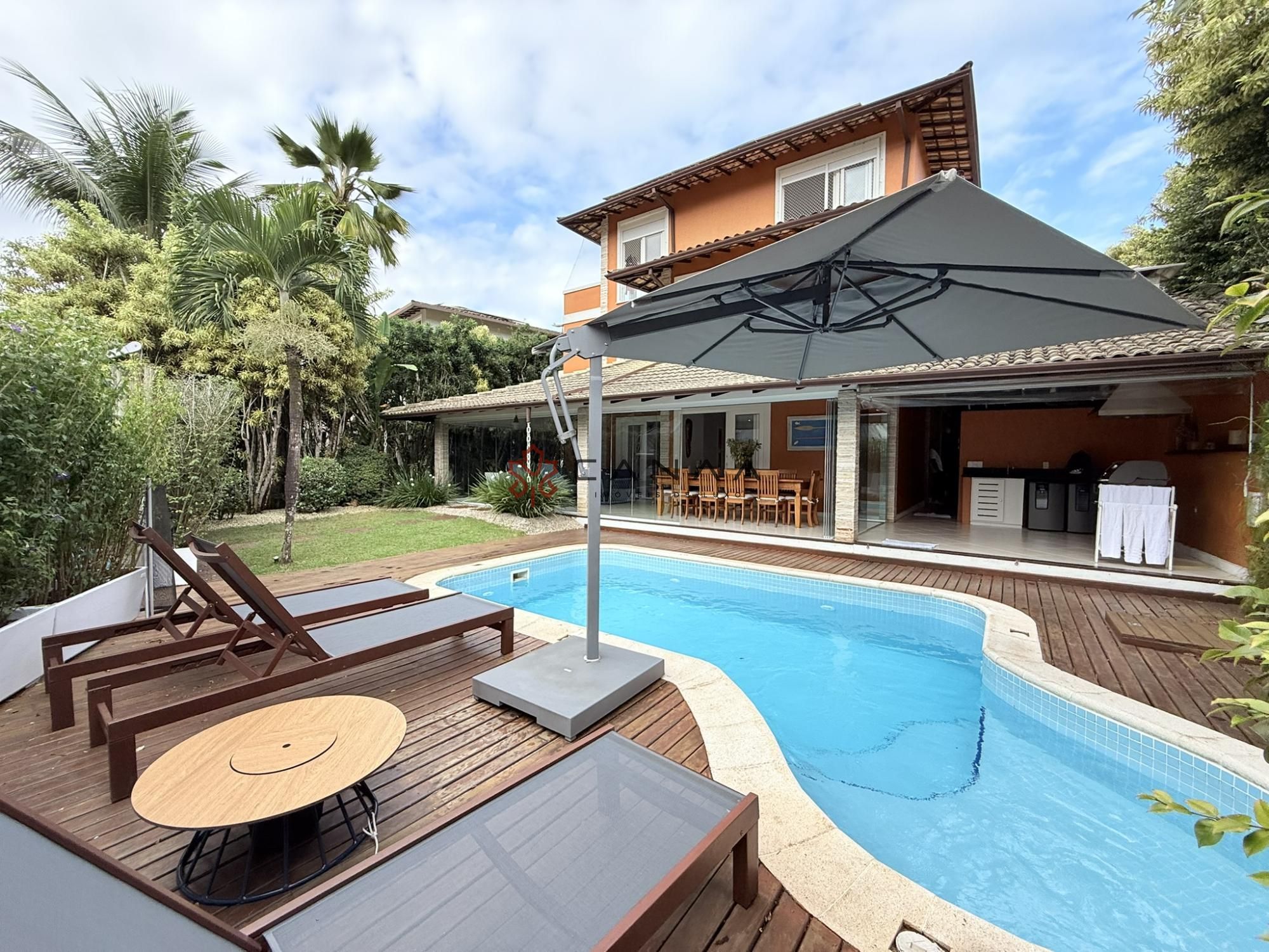 Casa de Condomínio à venda com 5 quartos, 483m² - Foto 1