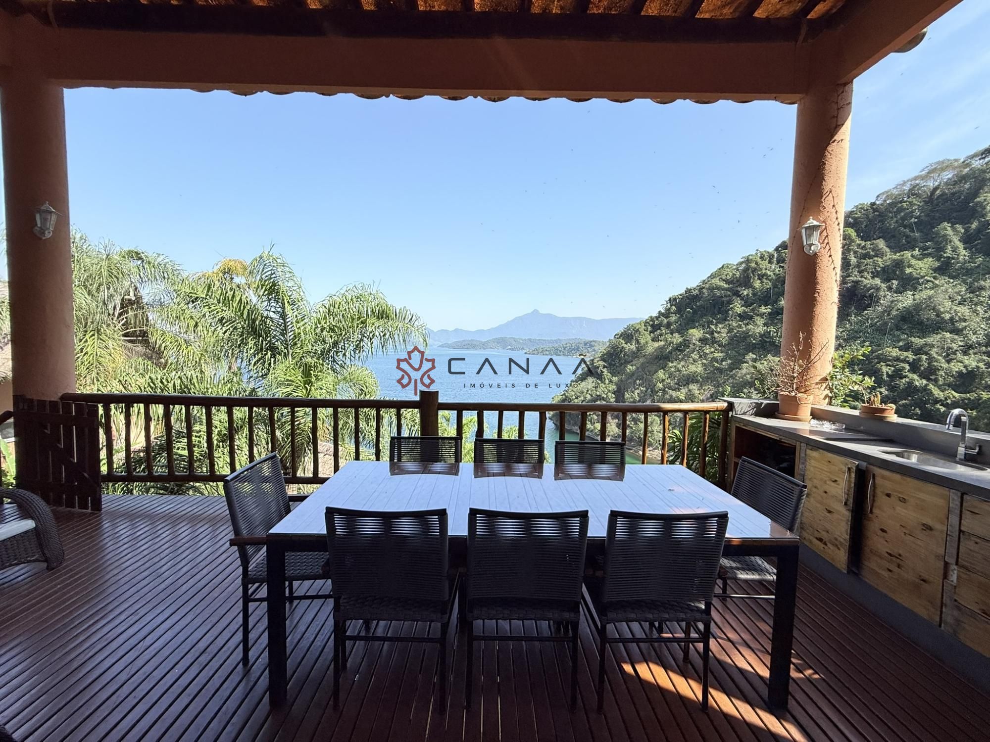 Casa de Condomínio à venda com 4 quartos, 249m² - Foto 4