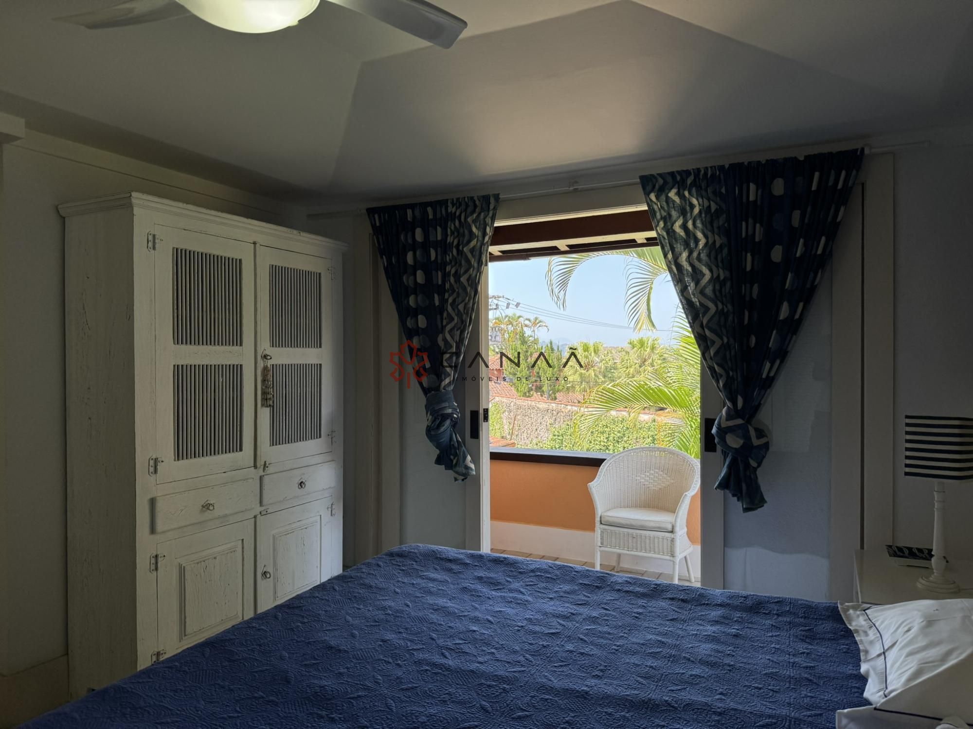 Casa de Condomínio à venda com 4 quartos, 300m² - Foto 35