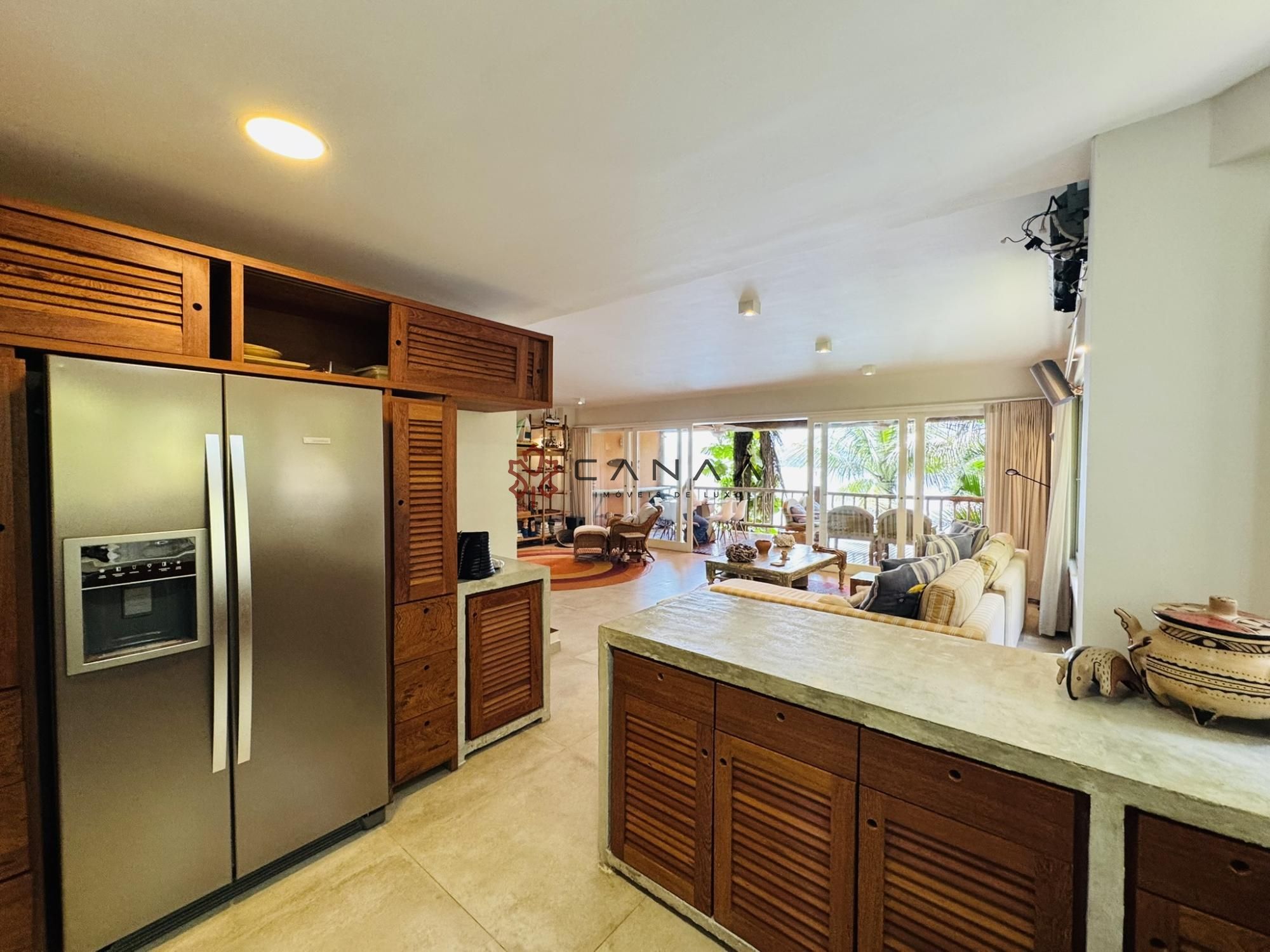 Casa à venda com 4 quartos, 260m² - Foto 15