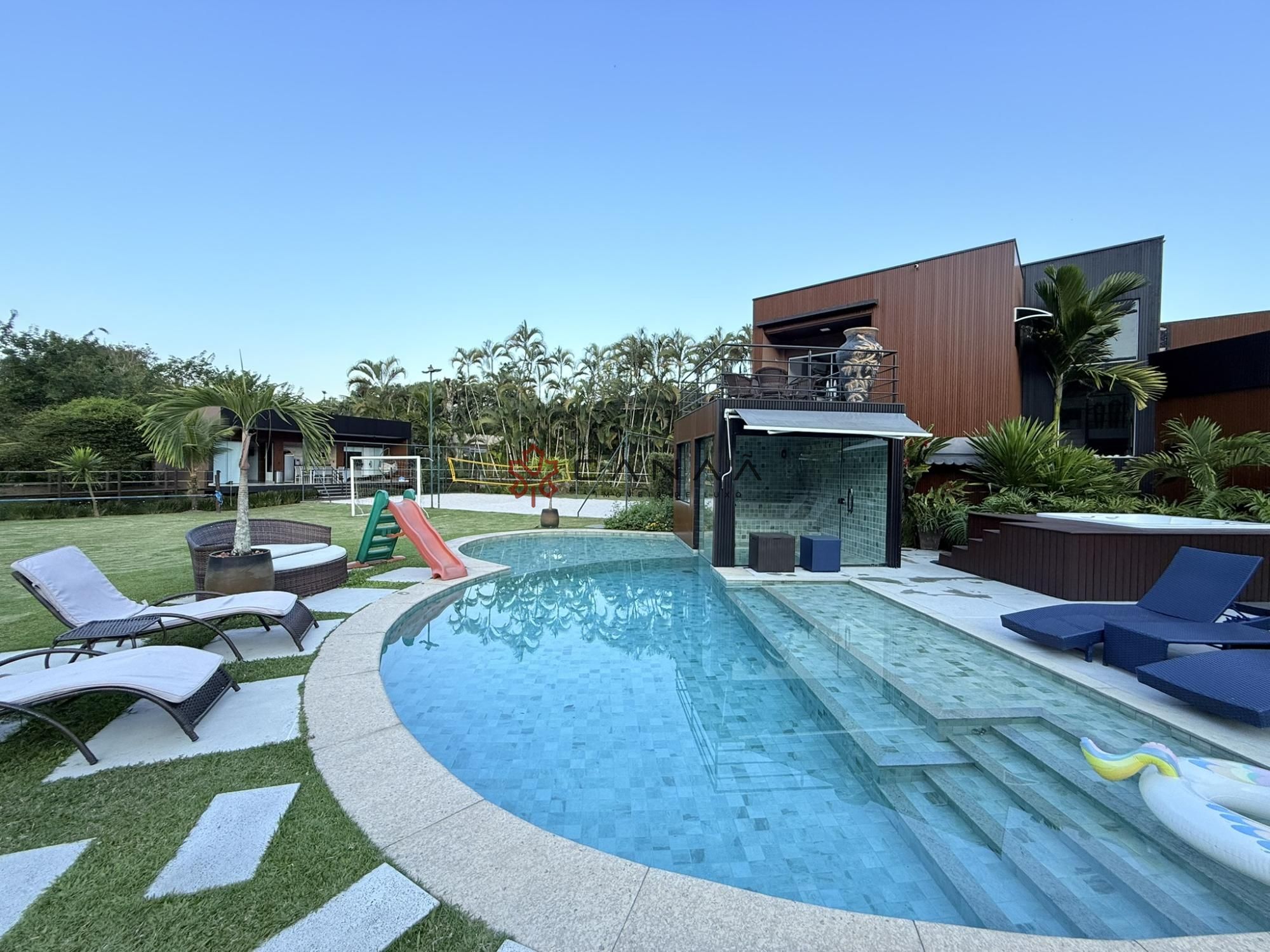 Casa de Condomínio à venda com 10 quartos, 799m² - Foto 2