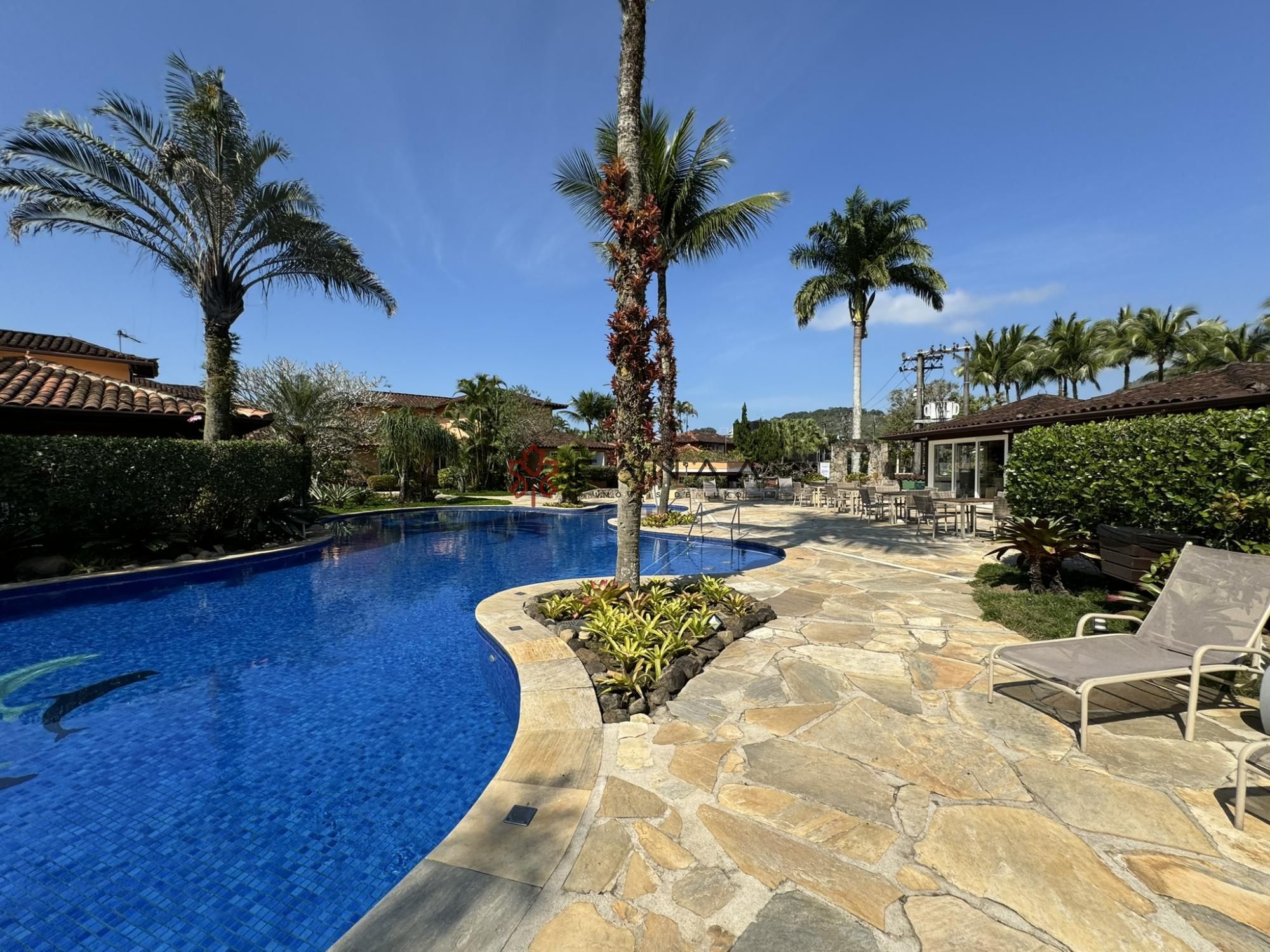 Casa de Condomínio à venda com 4 quartos, 300m² - Foto 13
