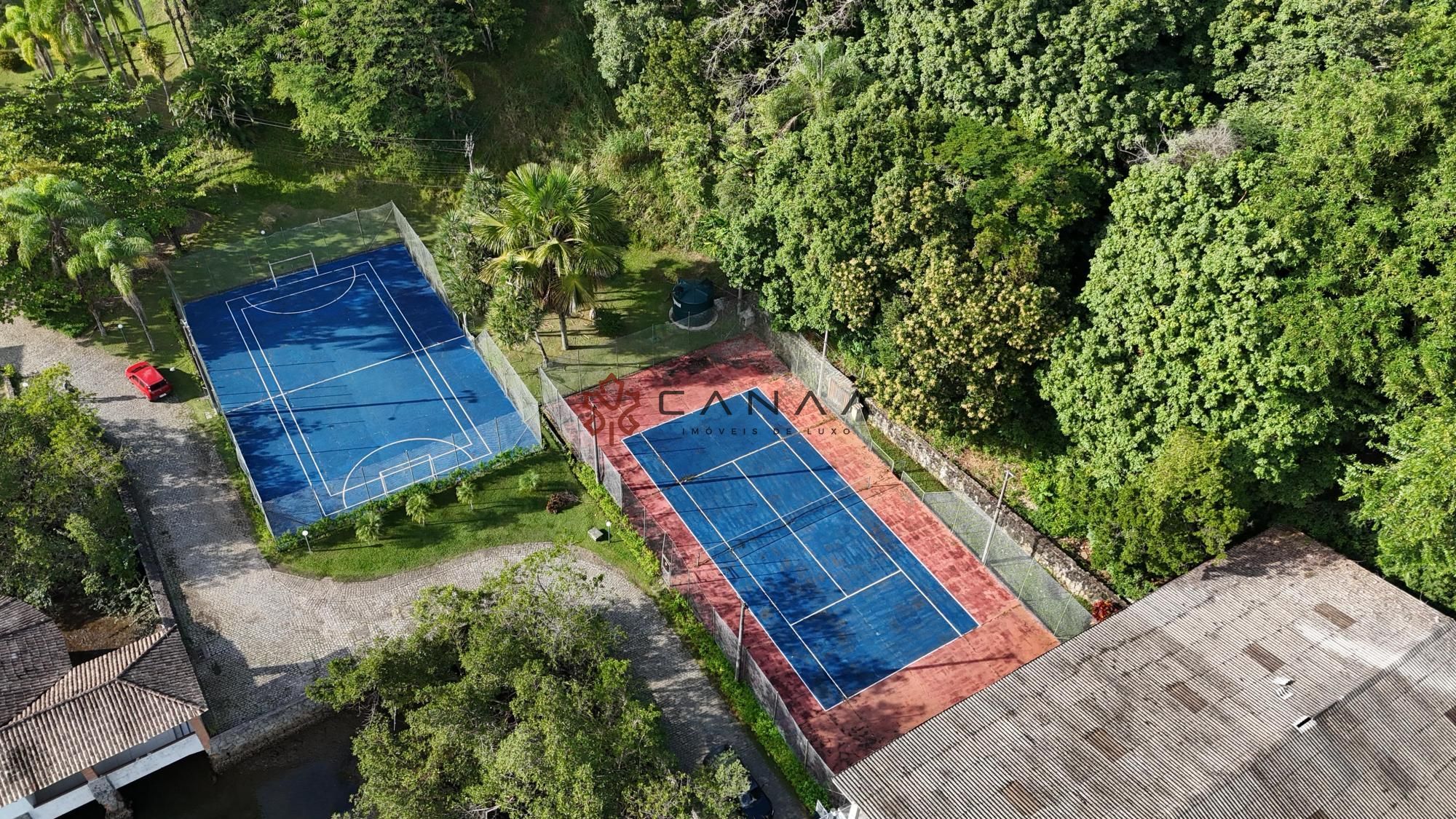 Casa de Condomínio à venda com 8 quartos, 500m² - Foto 46
