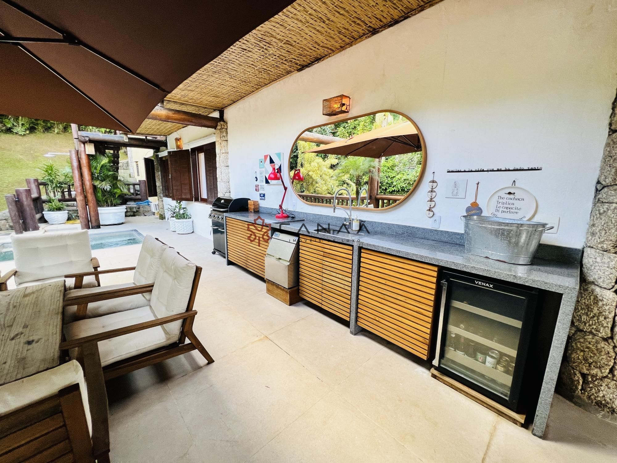 Casa de Condomínio à venda e temporada com 4 quartos, 300m² - Foto 17