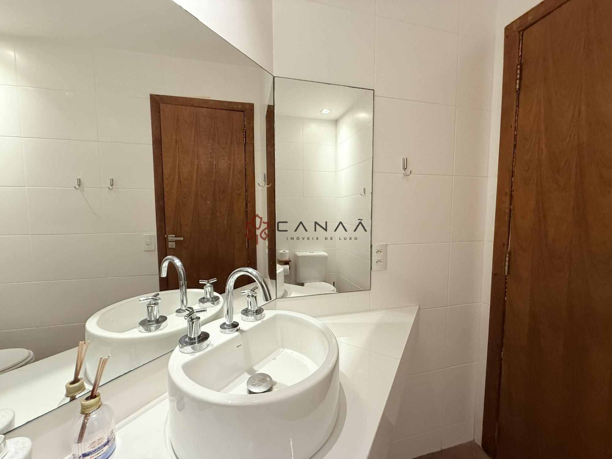 Casa de Condomínio à venda e aluguel com 5 quartos, 400m² - Foto 39