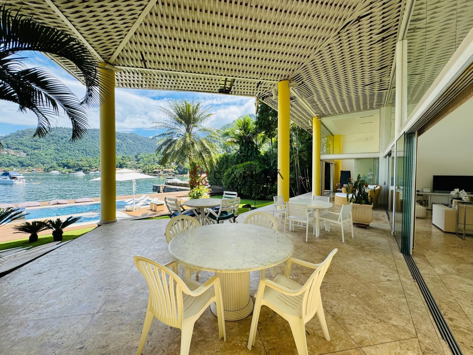 Casa à venda e temporada com 6 quartos, 700m² - Foto 22