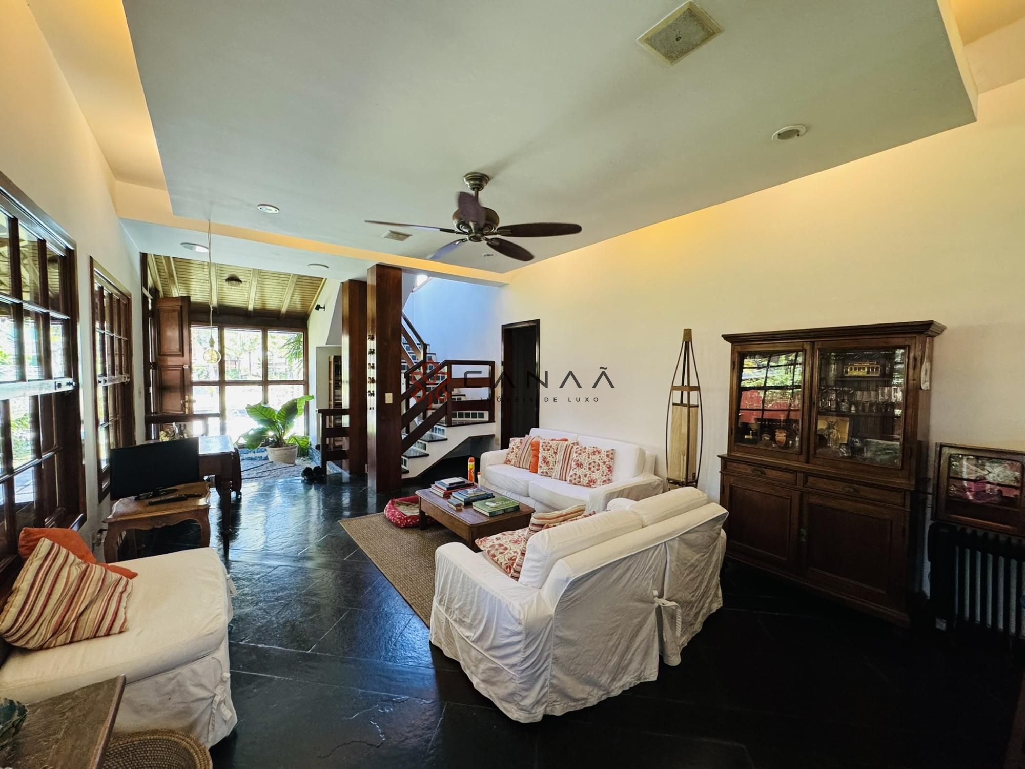 Casa de Condomínio à venda e temporada com 4 quartos, 266m² - Foto 18