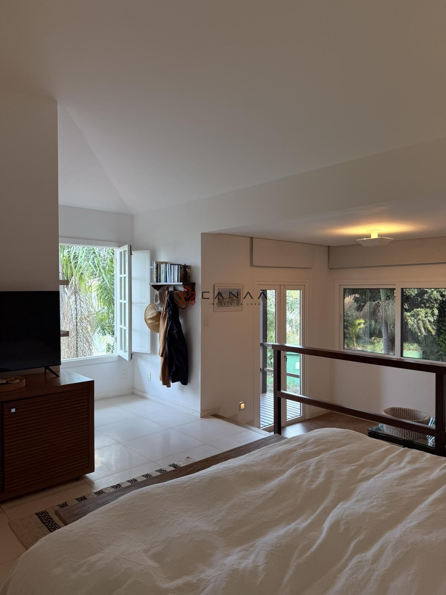 Casa de Condomínio à venda e temporada com 7 quartos, 1100m² - Foto 47