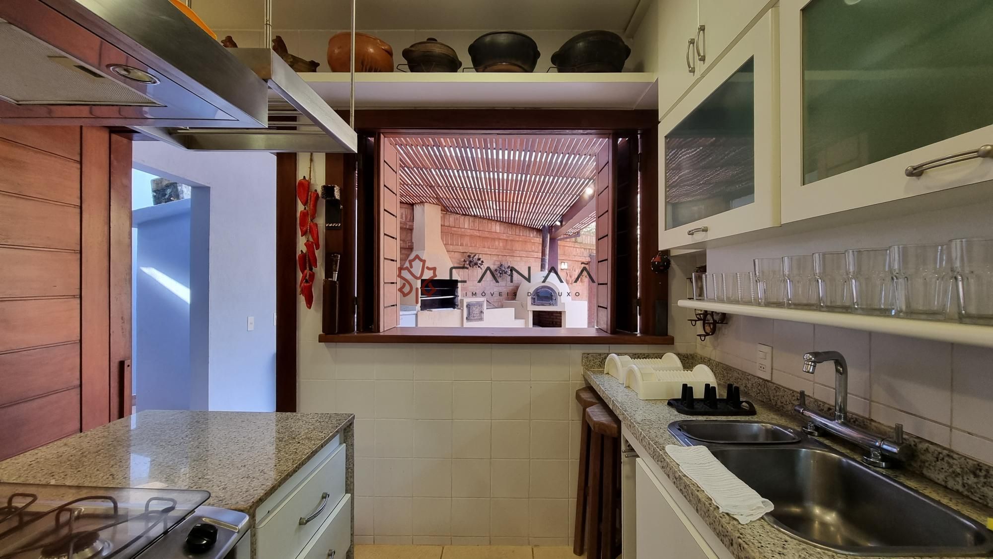 Casa de Condomínio à venda com 4 quartos, 300m² - Foto 29