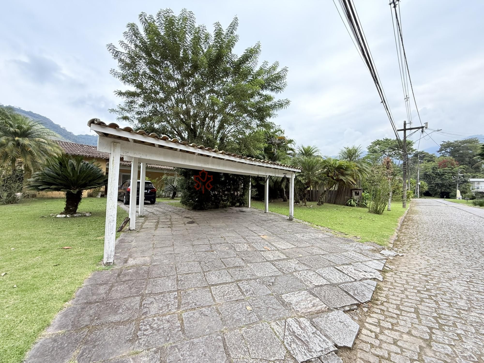 Casa de Condomínio para alugar com 4 quartos, 191m² - Foto 13