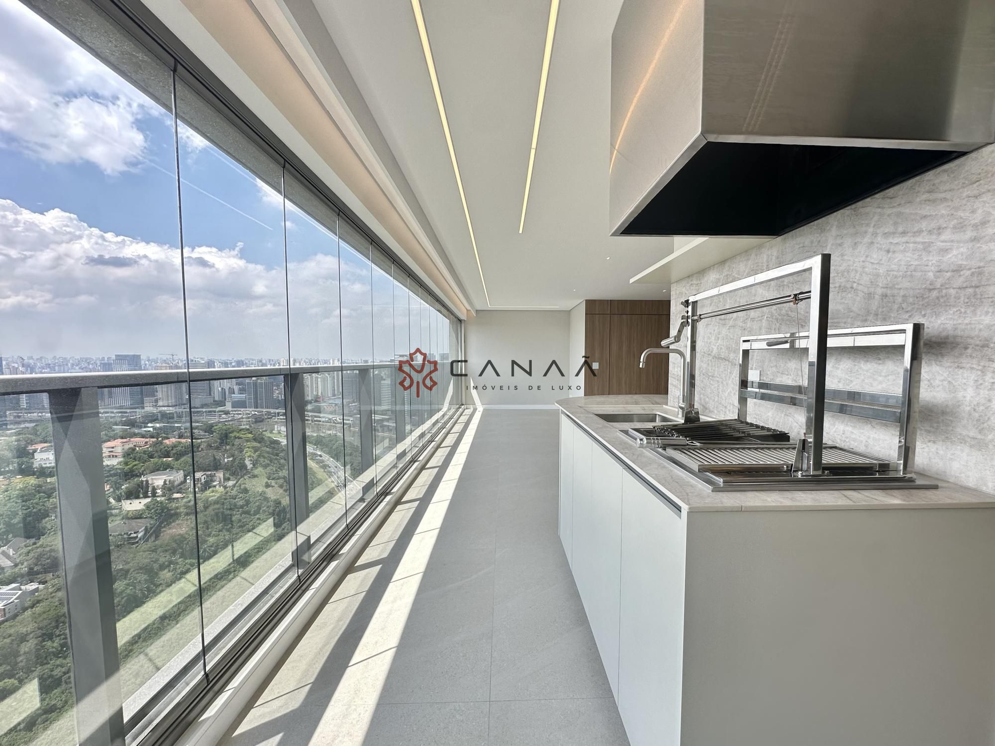 Apartamento, 3 quartos, 186 m² - Foto 1