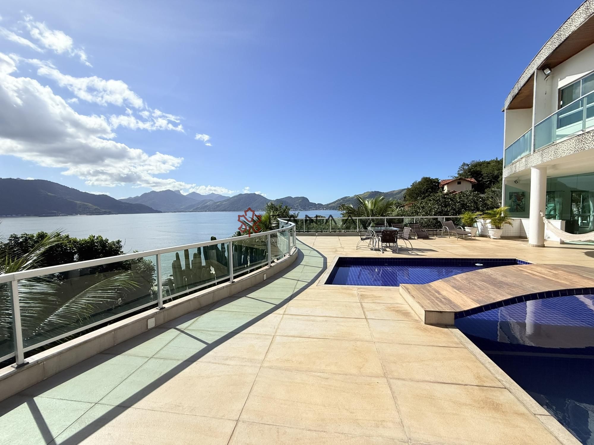 Casa de Condomínio à venda com 5 quartos, 700m² - Foto 4