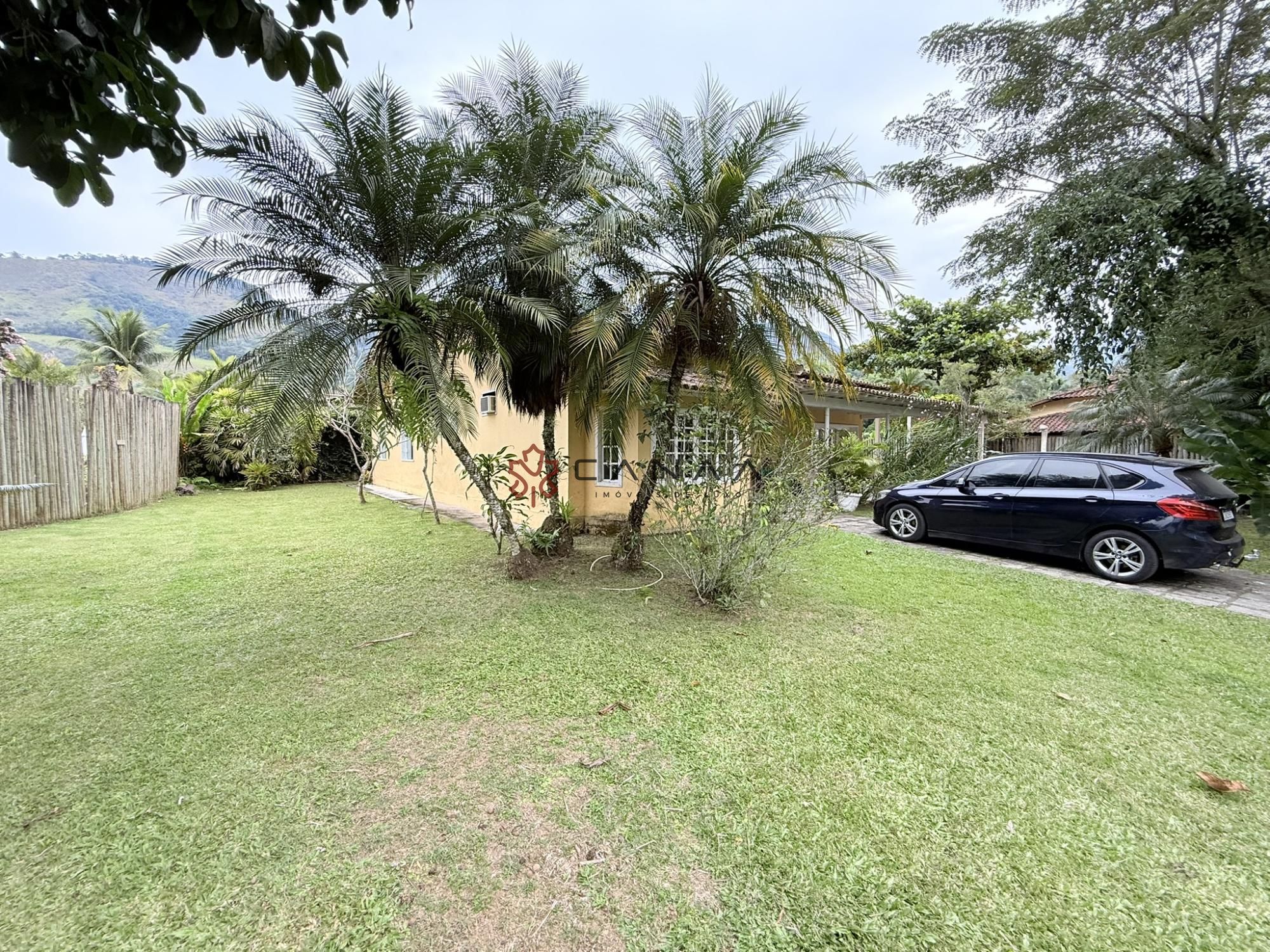 Casa de Condomínio para alugar com 4 quartos, 191m² - Foto 3