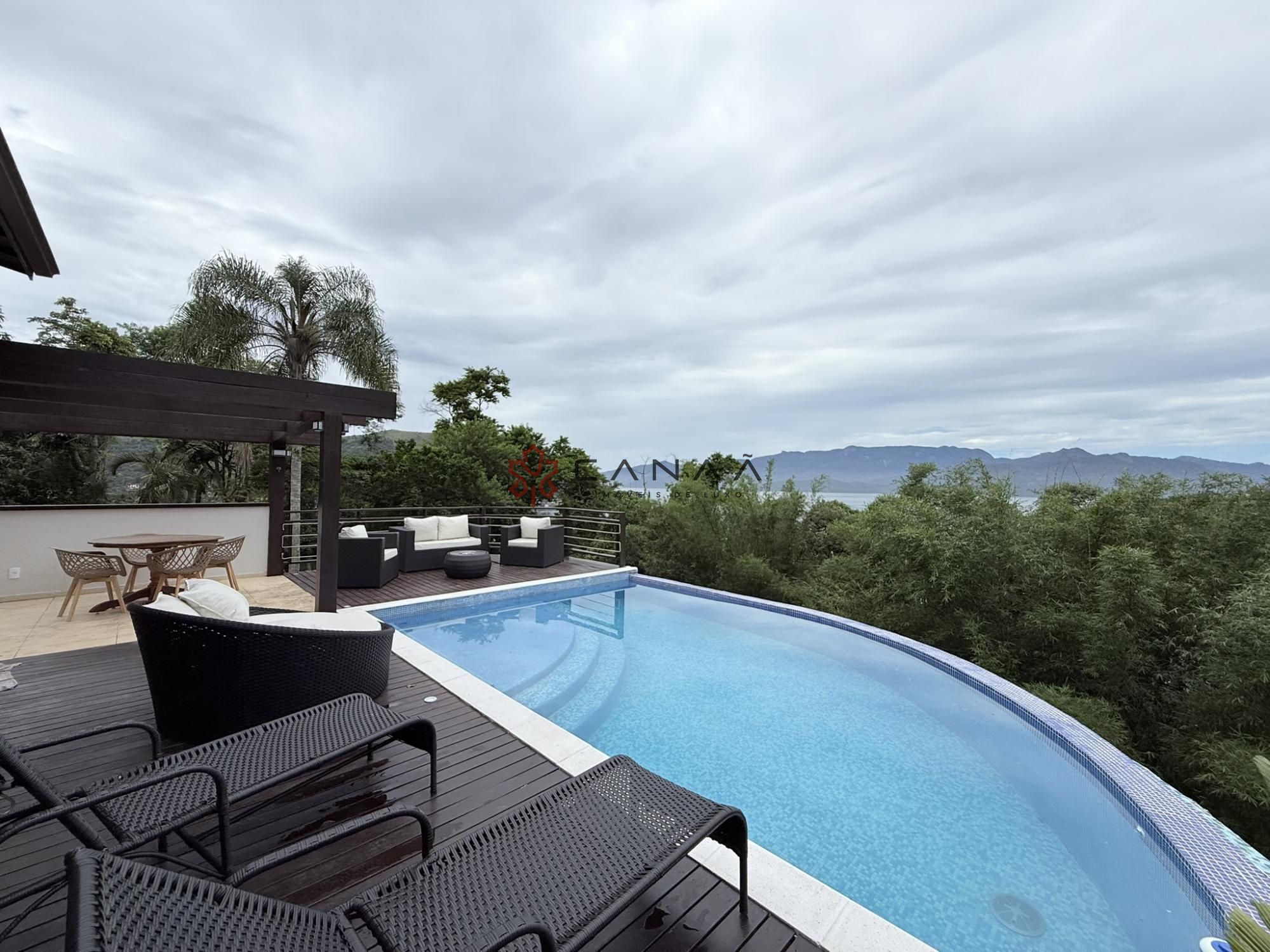 Casa, 4 quartos, 388 m² - Foto 2