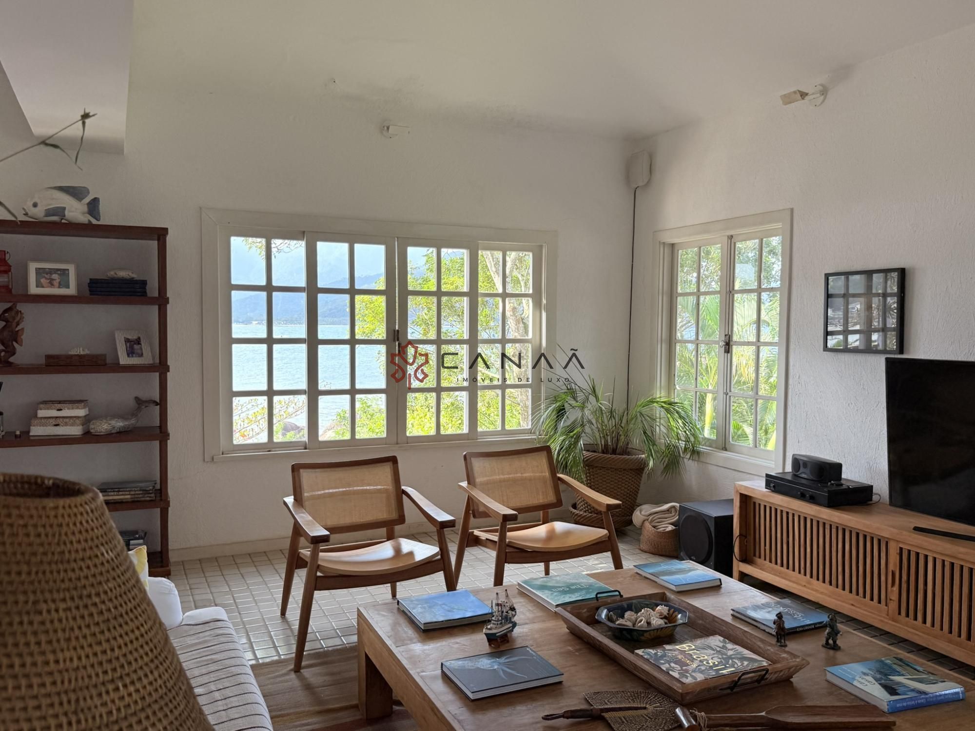 Casa de Condomínio à venda e temporada com 7 quartos, 1100m² - Foto 37