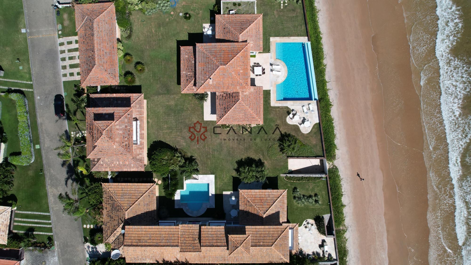 Casa de Condomínio à venda com 5 quartos, 550m² - Foto 6