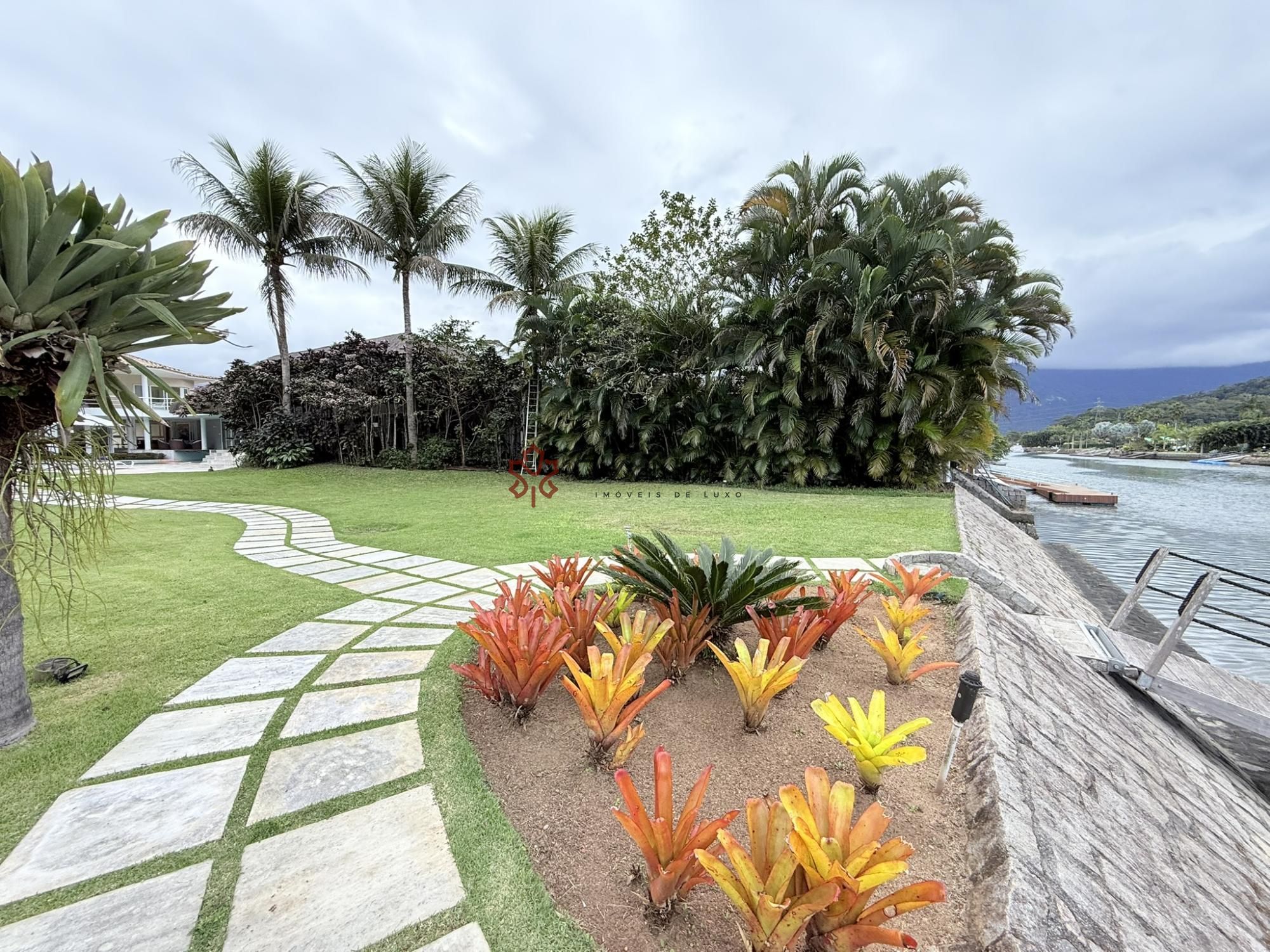 Casa de Condomínio à venda com 6 quartos, 1005m² - Foto 65