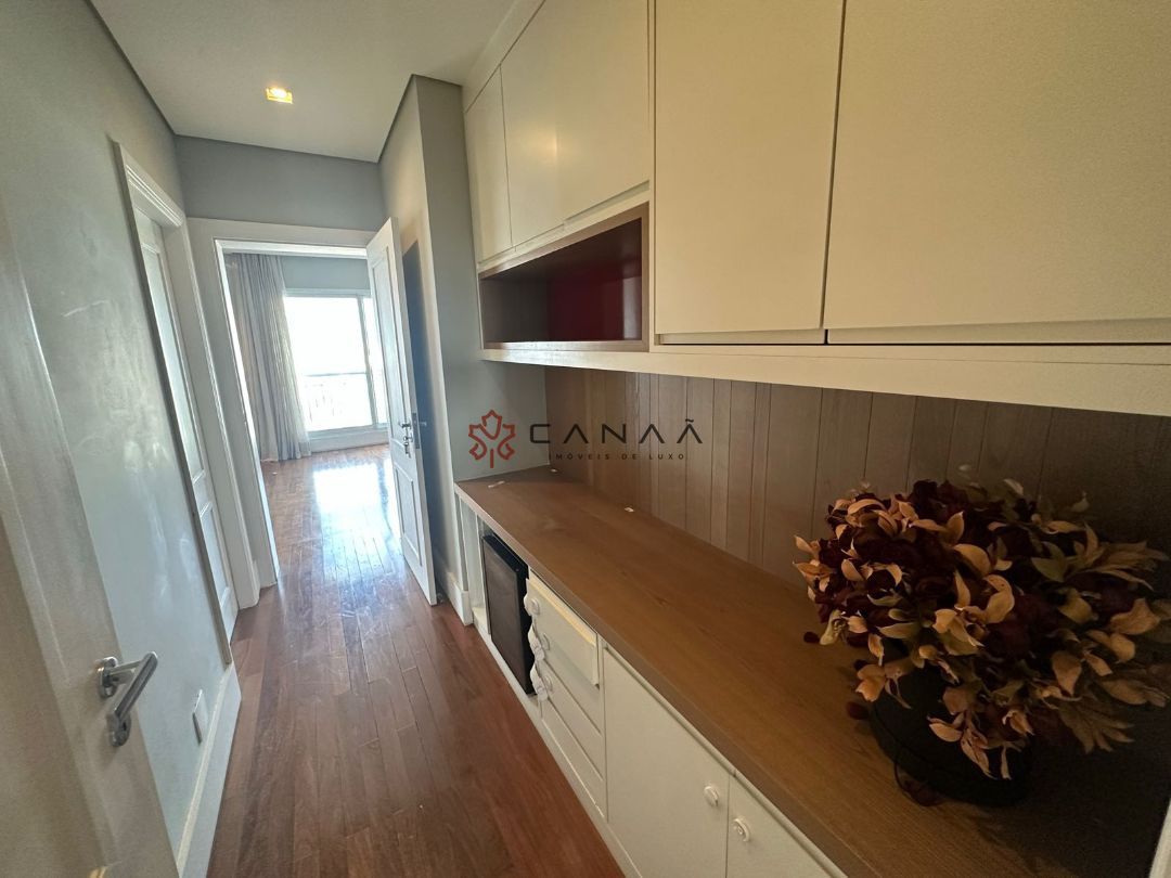 Apartamento, 3 quartos, 236 m² - Foto 10