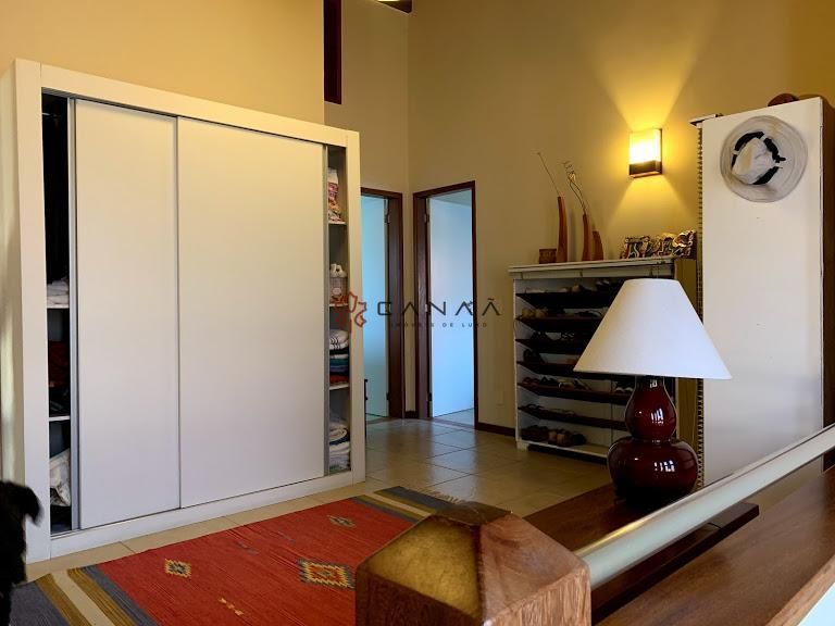 Casa à venda com 3 quartos, 300m² - Foto 25