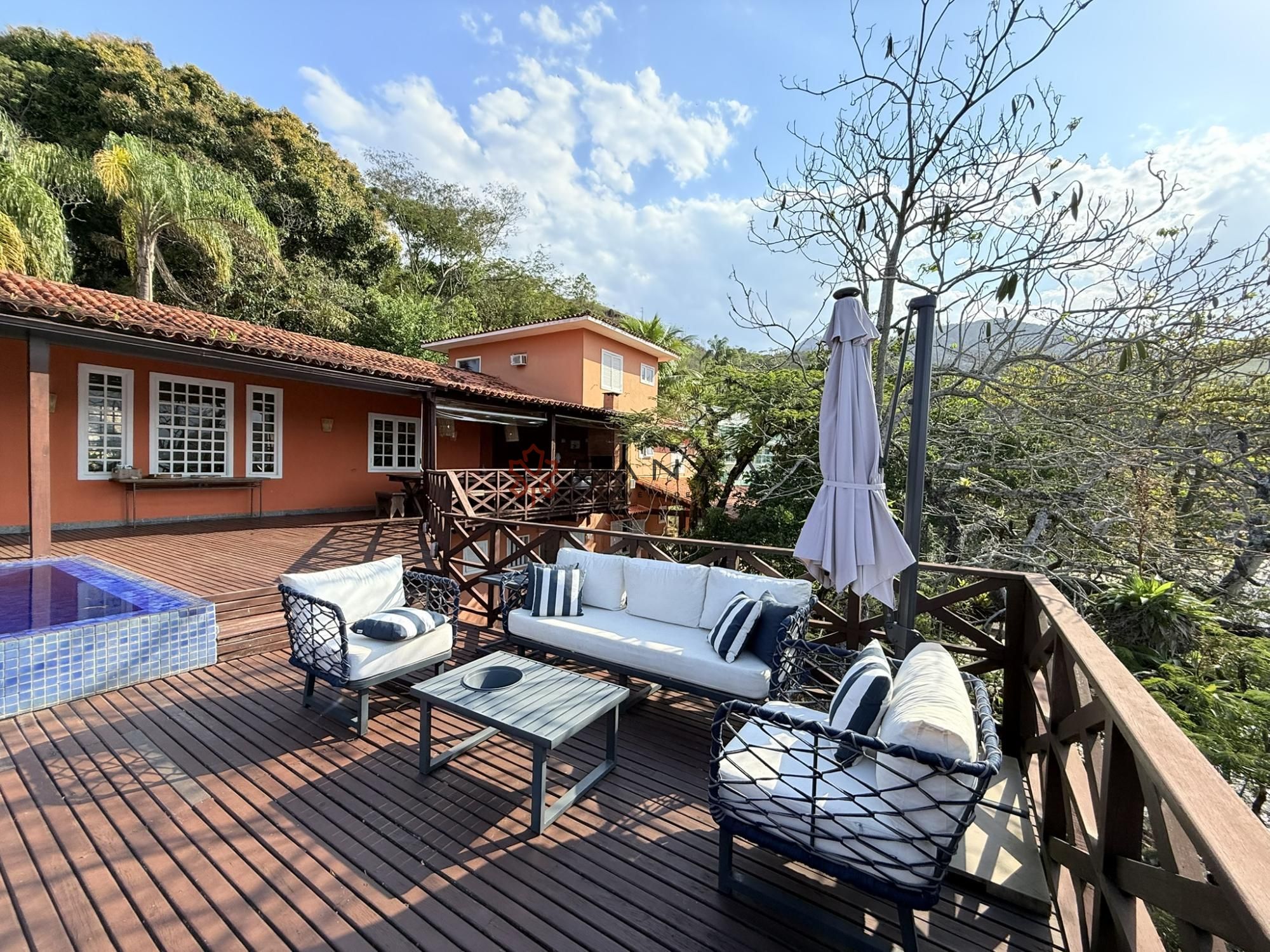 Casa de Condomínio à venda e temporada com 7 quartos, 1100m² - Foto 16
