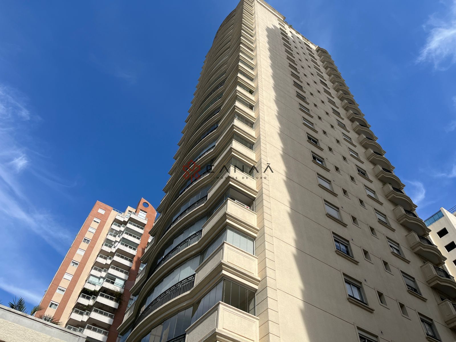 Apartamento, 4 quartos, 249 m² - Foto 1