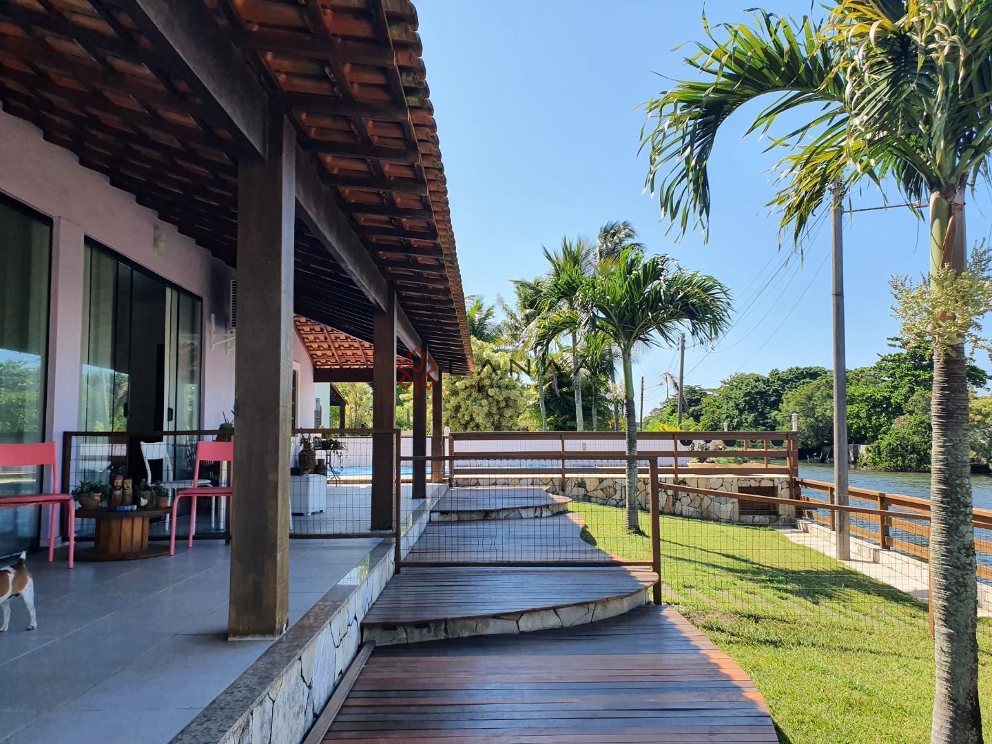 Casa à venda com 4 quartos, 460m² - Foto 2
