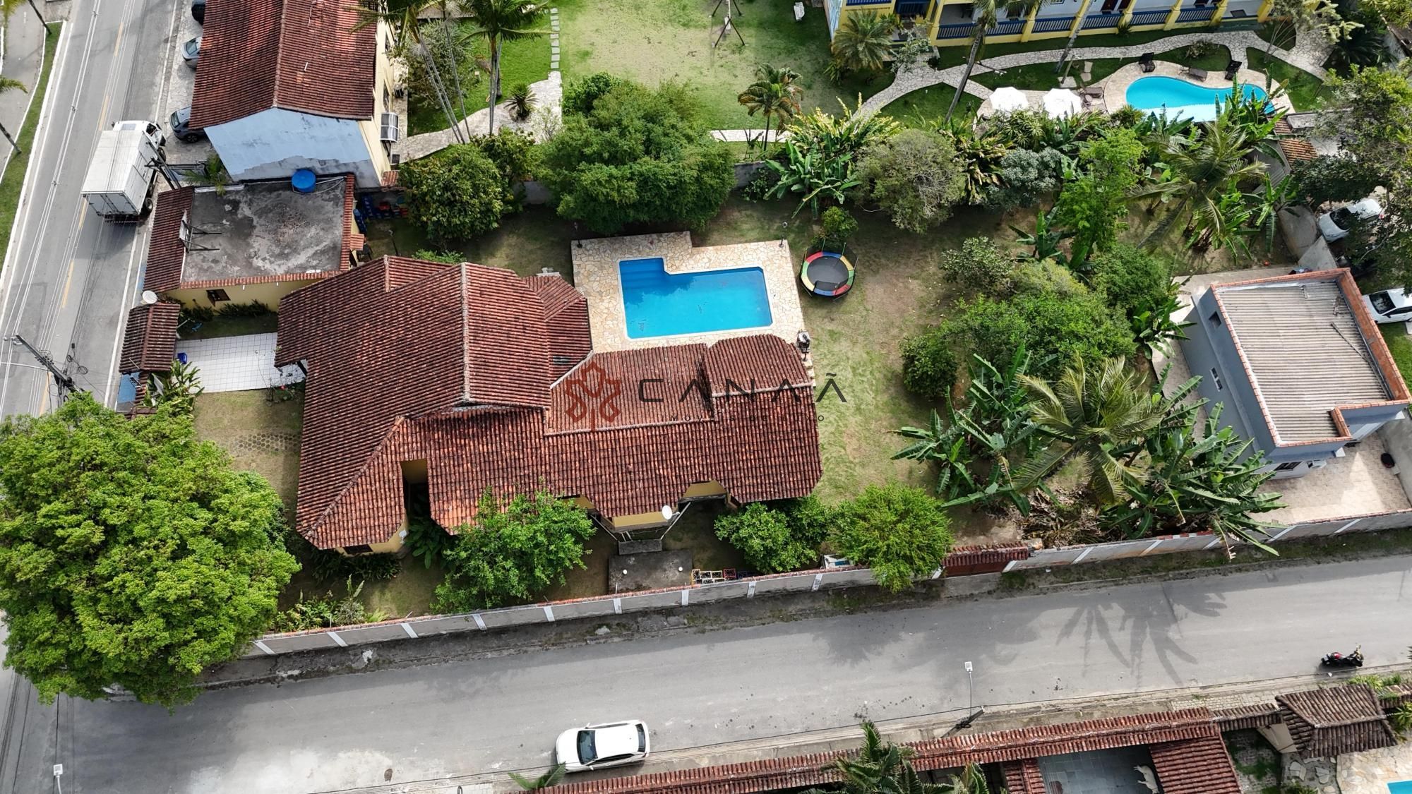 Casa à venda com 5 quartos, 345m² - Foto 4