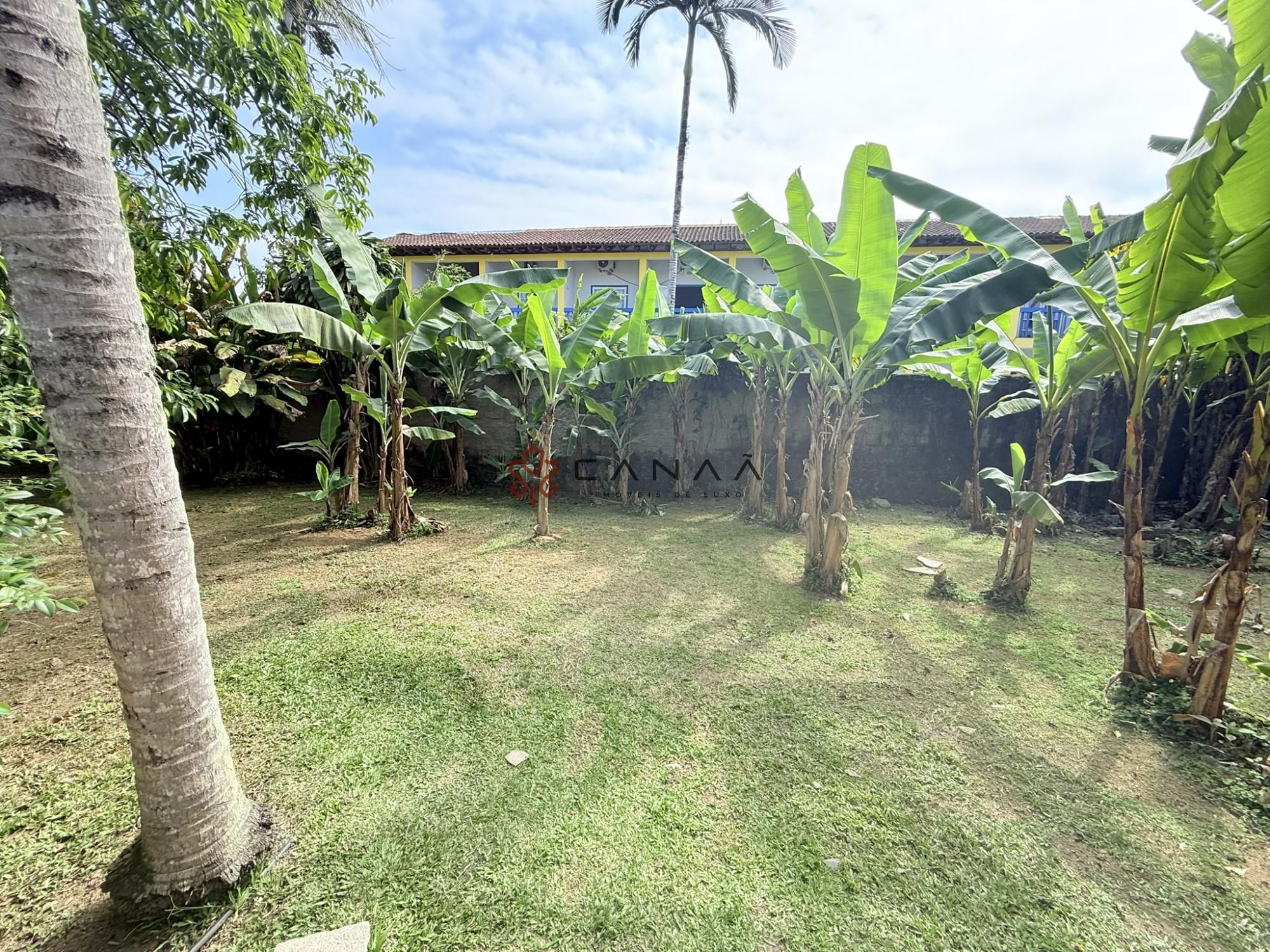 Casa à venda com 5 quartos, 345m² - Foto 11
