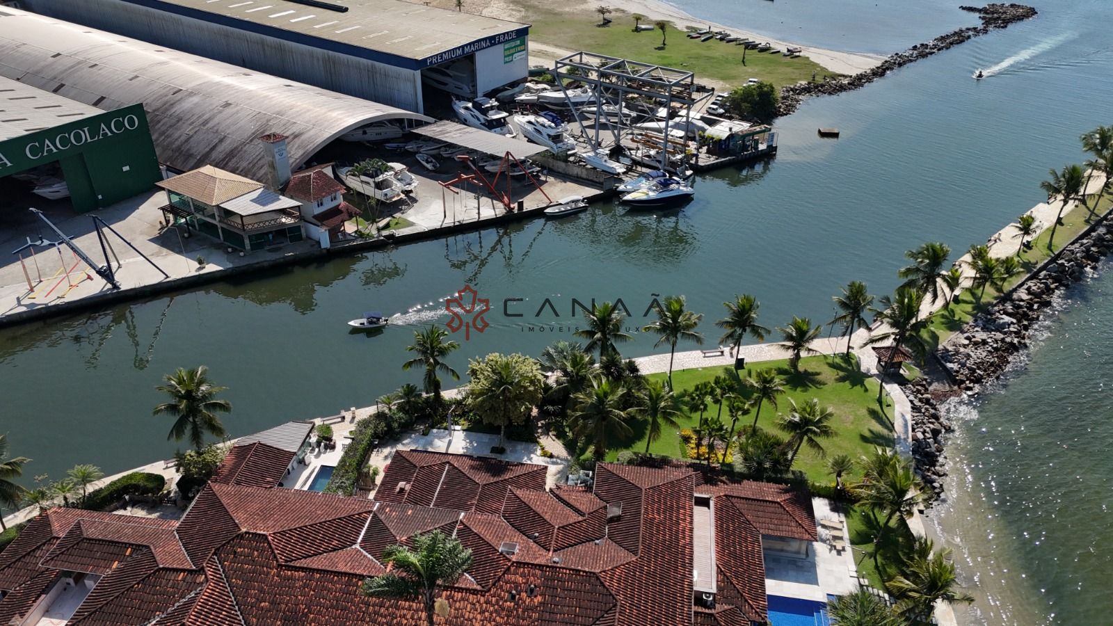 Casa de Condomínio à venda com 5 quartos, 400m² - Foto 31