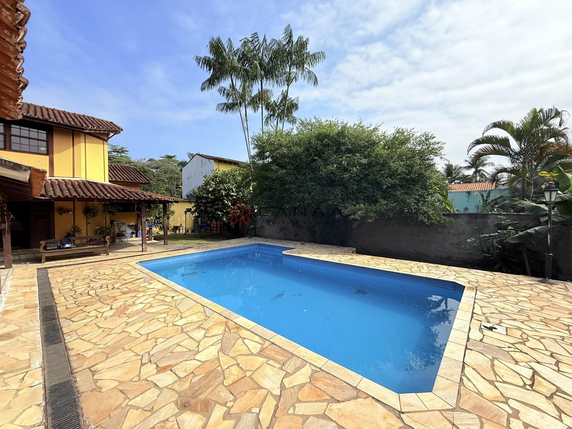 Casa à venda com 5 quartos, 345m² - Foto 3