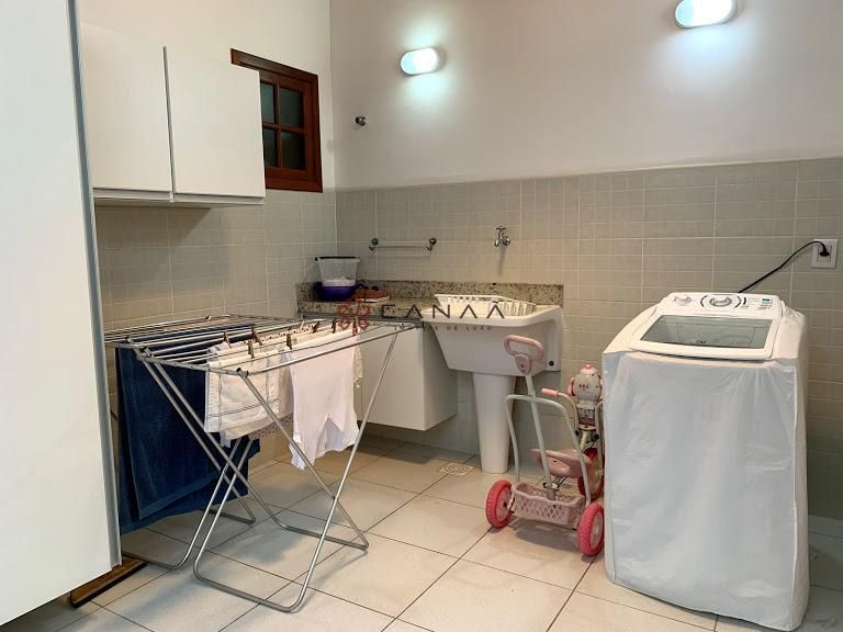 Casa à venda com 3 quartos, 300m² - Foto 30