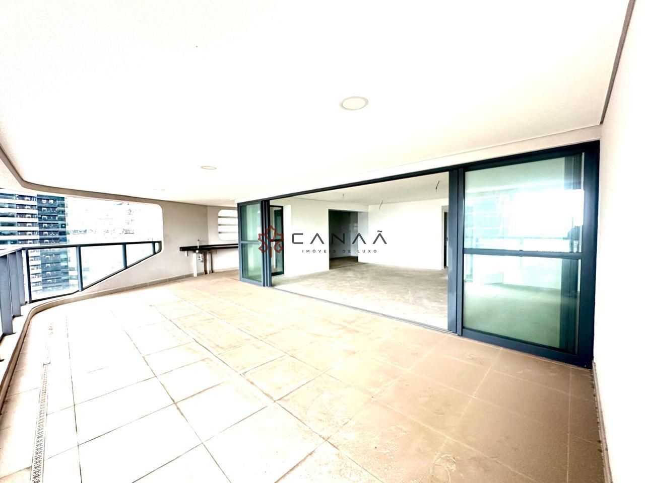 Apartamento, 3 quartos, 227 m² - Foto 1