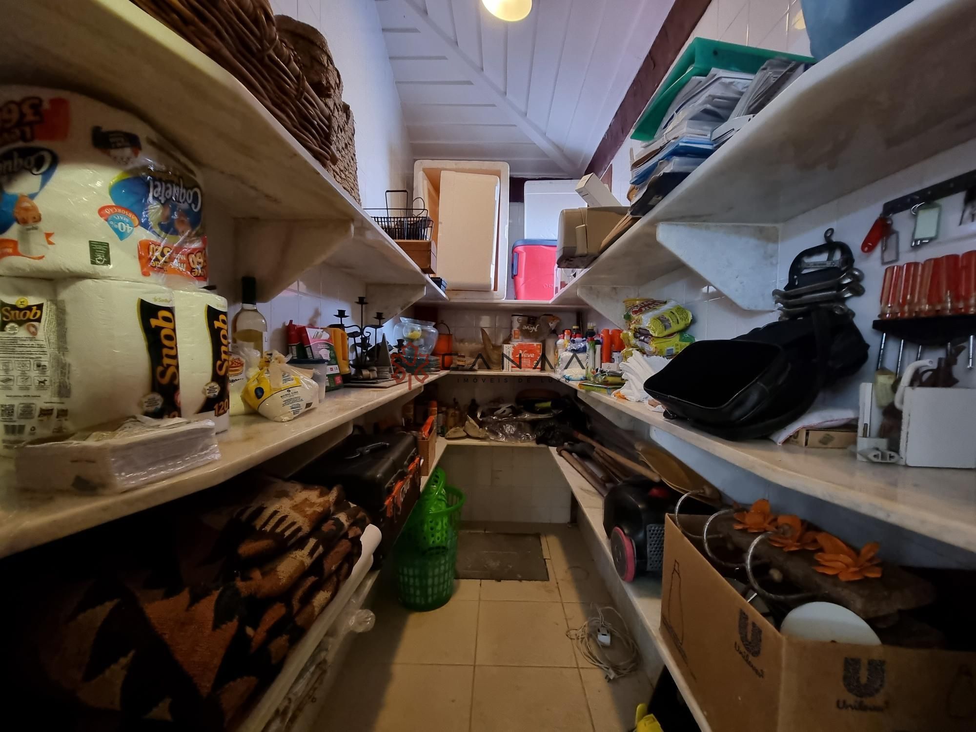 Casa de Condomínio à venda com 4 quartos, 300m² - Foto 31
