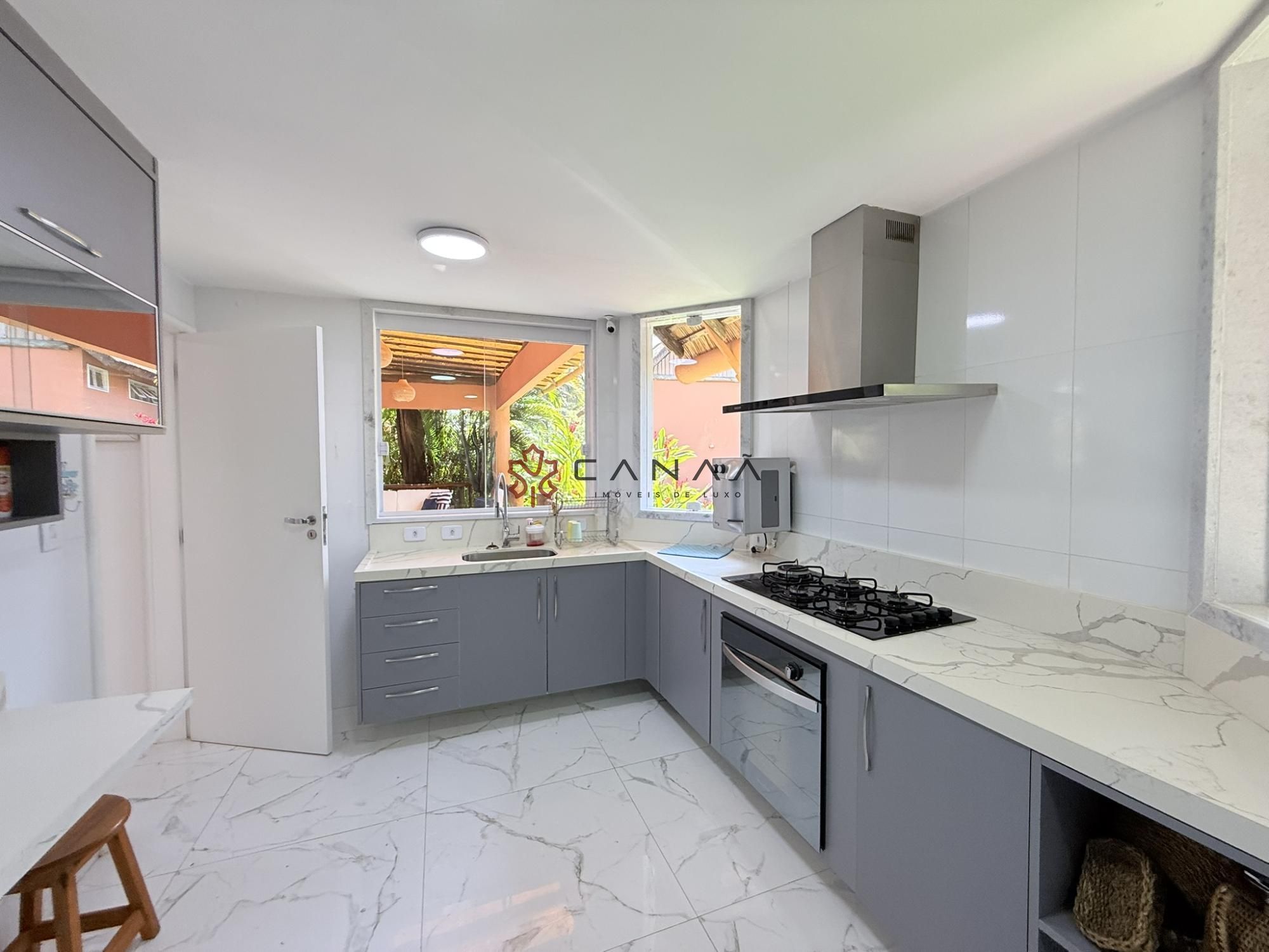 Casa de Condomínio à venda com 4 quartos, 249m² - Foto 36